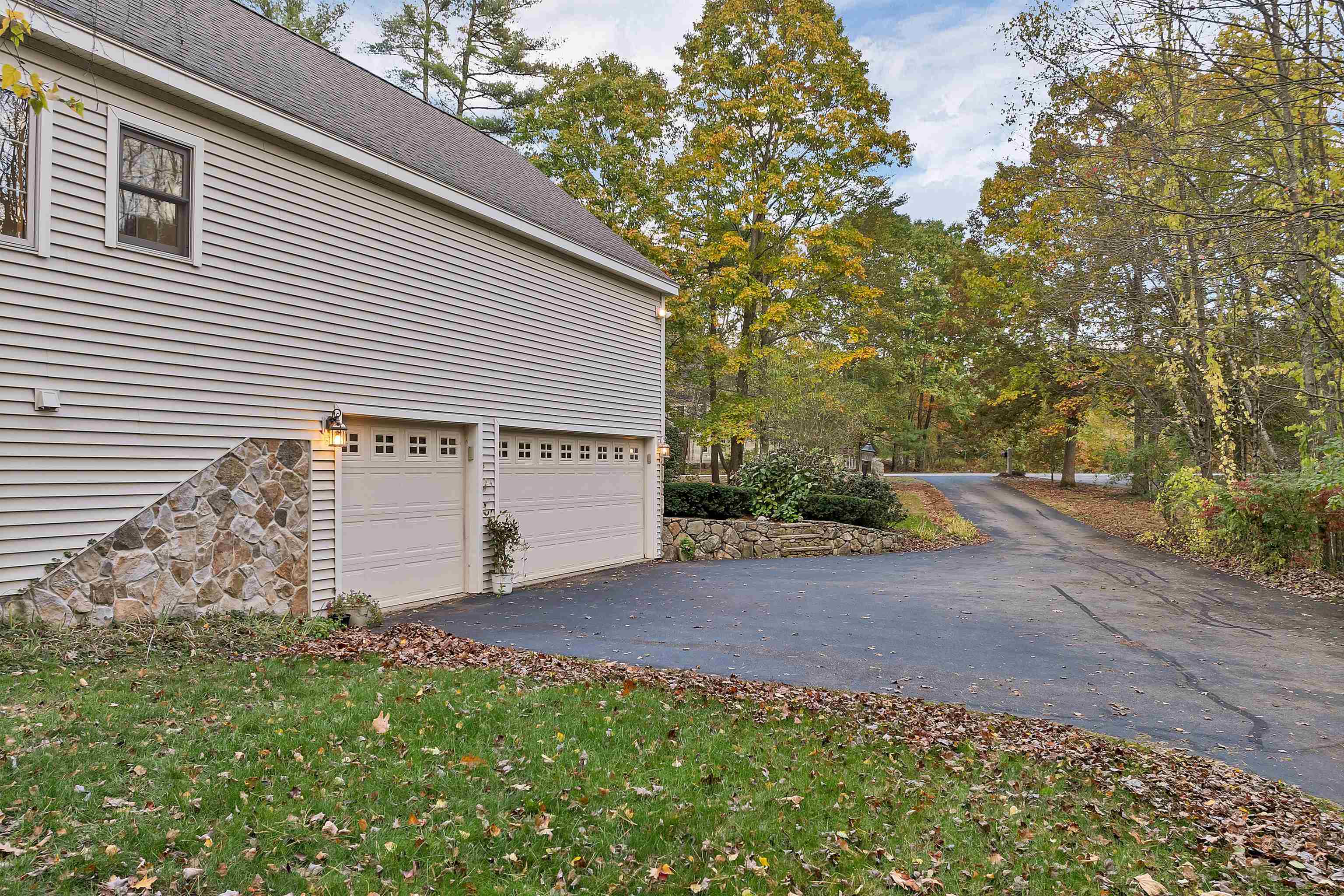 Homes for sale in Brentwood, NH | 12 Parshley Ln, Brentwood, NH 03833 | MLS# 5060997