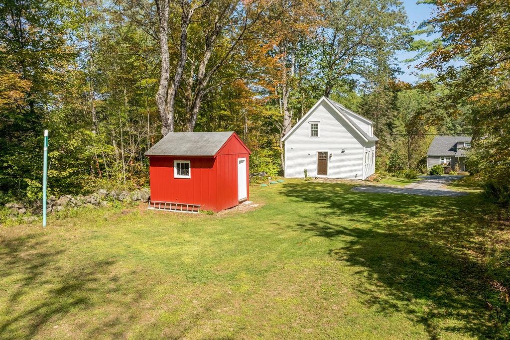 55 Water St, Bradford, NH 03221