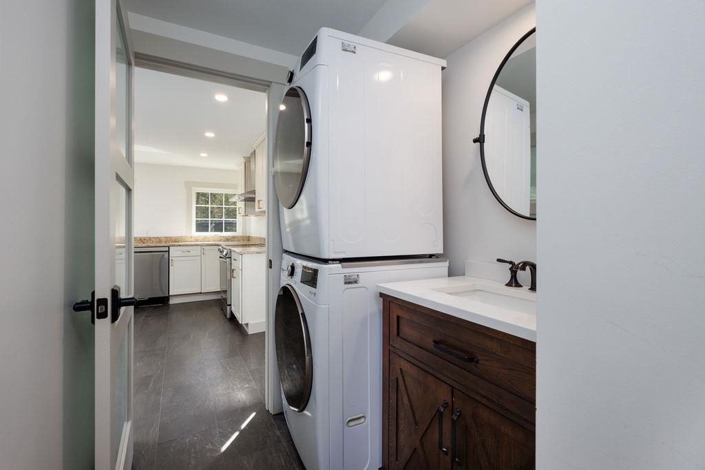 55 Water St, Bradford, NH 03221