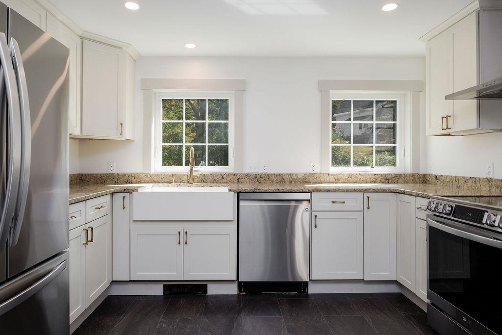 55 Water St, Bradford, NH 03221