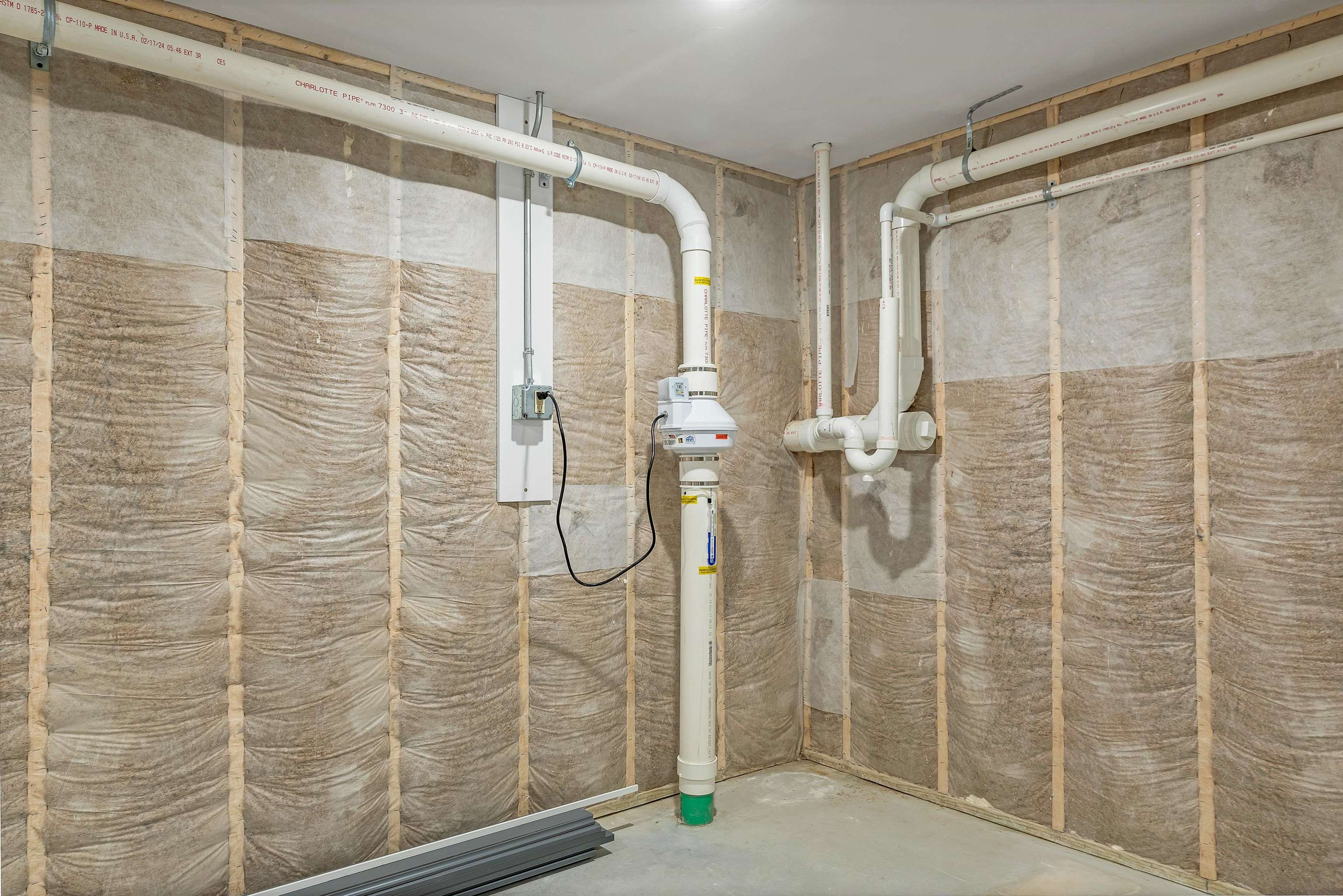 18 Woodland Grove Rd, Conway, NH 03818