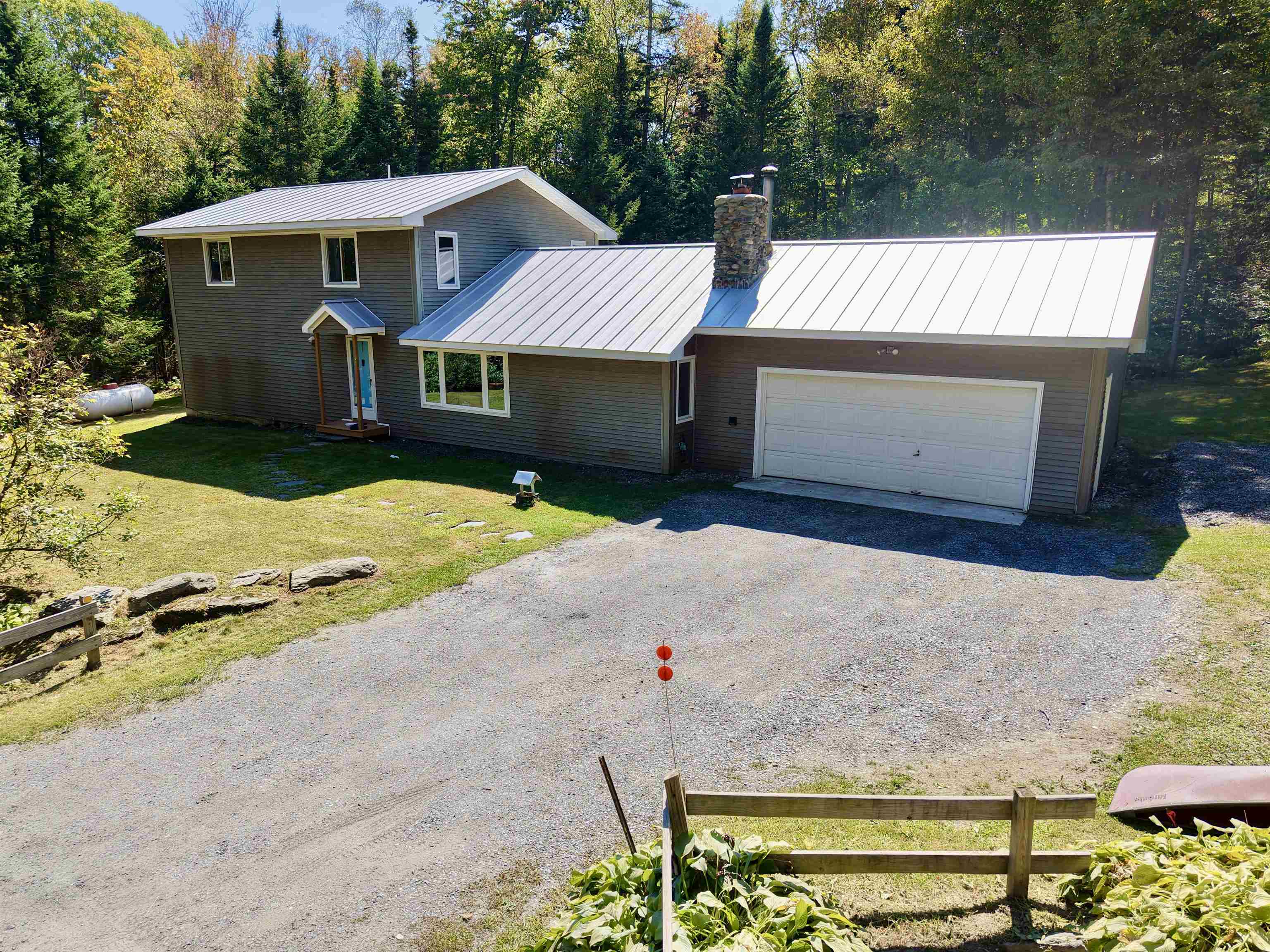 WARREN VT Home for sale $$530,000 | $225 per sq.ft.