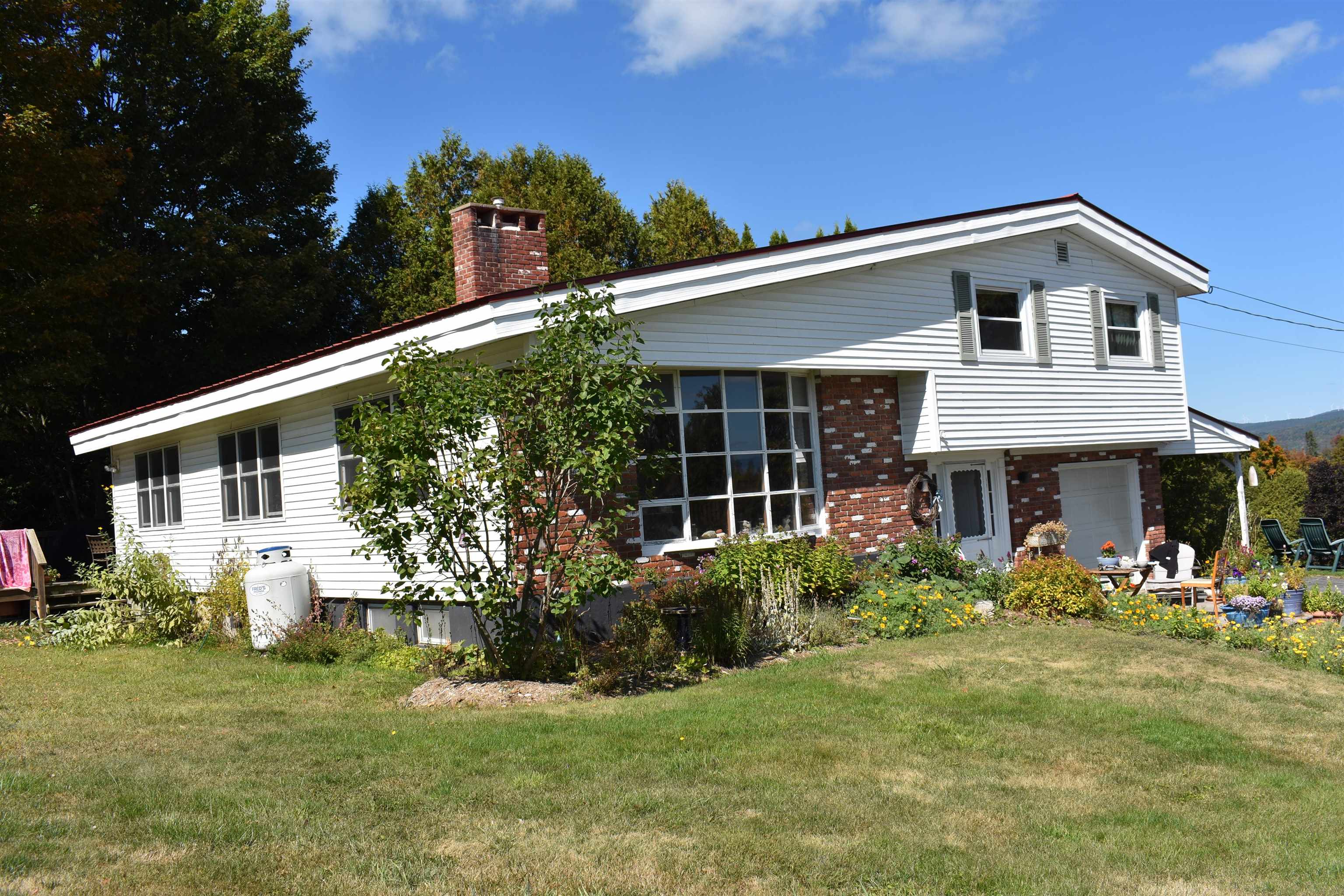 Lyndon VT Home for sale $$475,000 $182 per sq.ft.