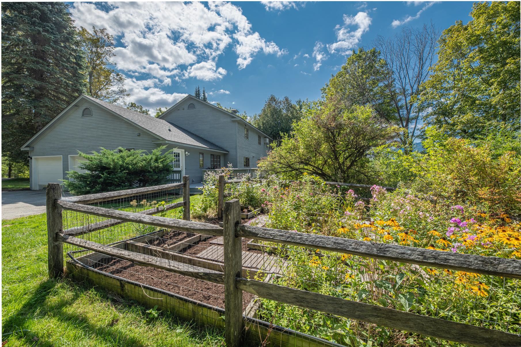 Homes for sale in Dorset, VT | 81 Windward Hl, Dorset, VT 05251 | MLS# 5061525