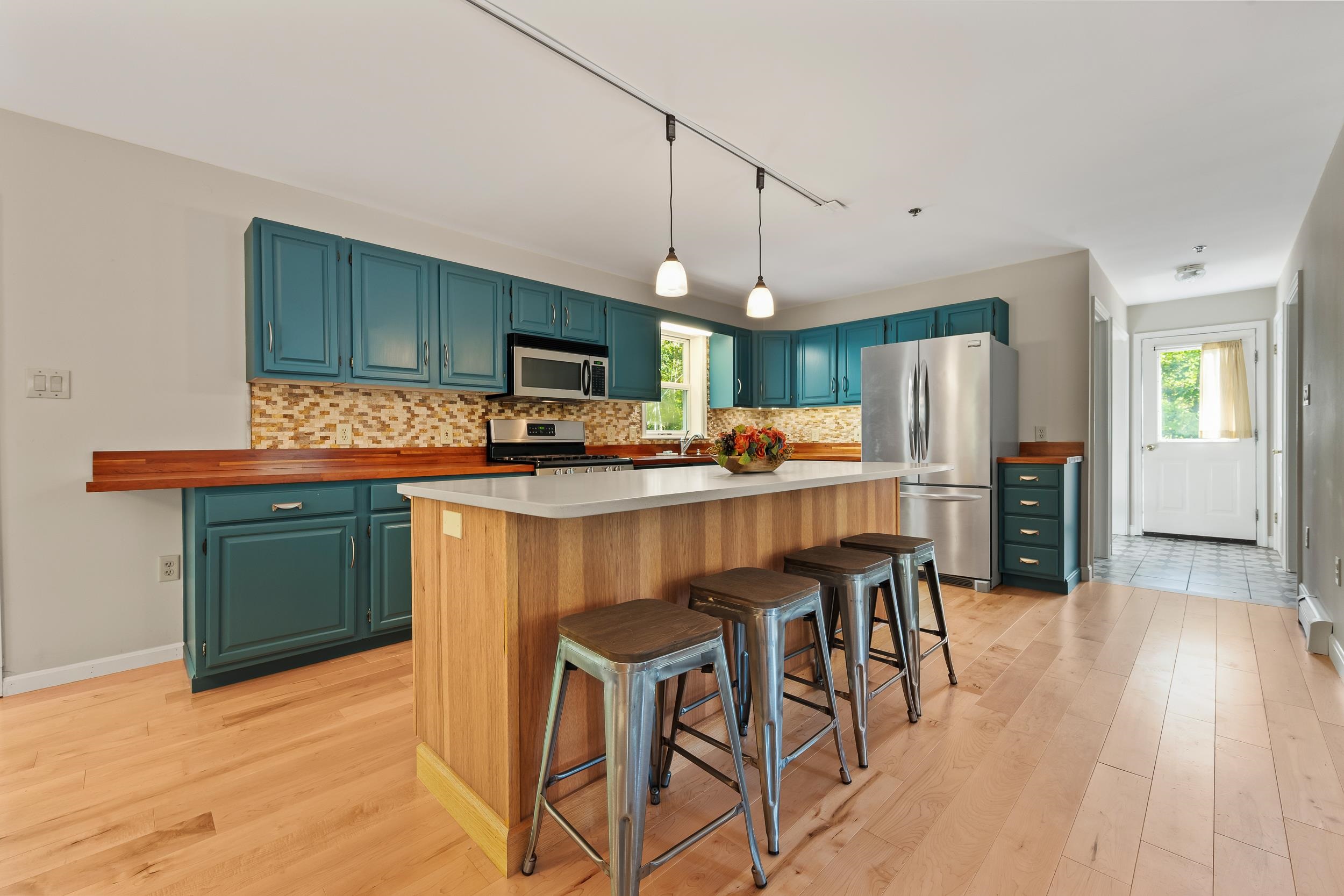 63 West Side Woods, Bartlett, NH 03812