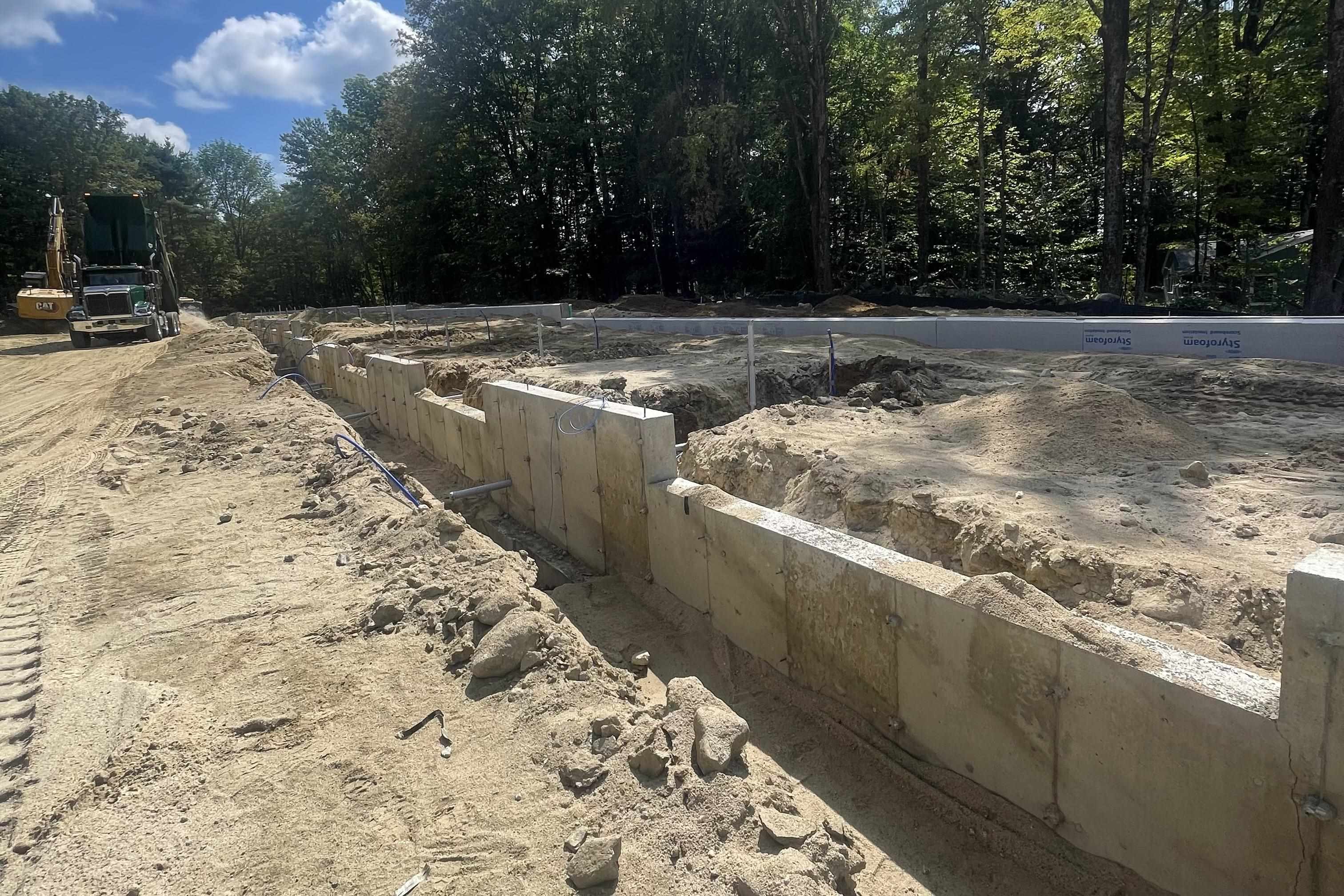 43 Lucy Ln, Peterborough, NH 03458