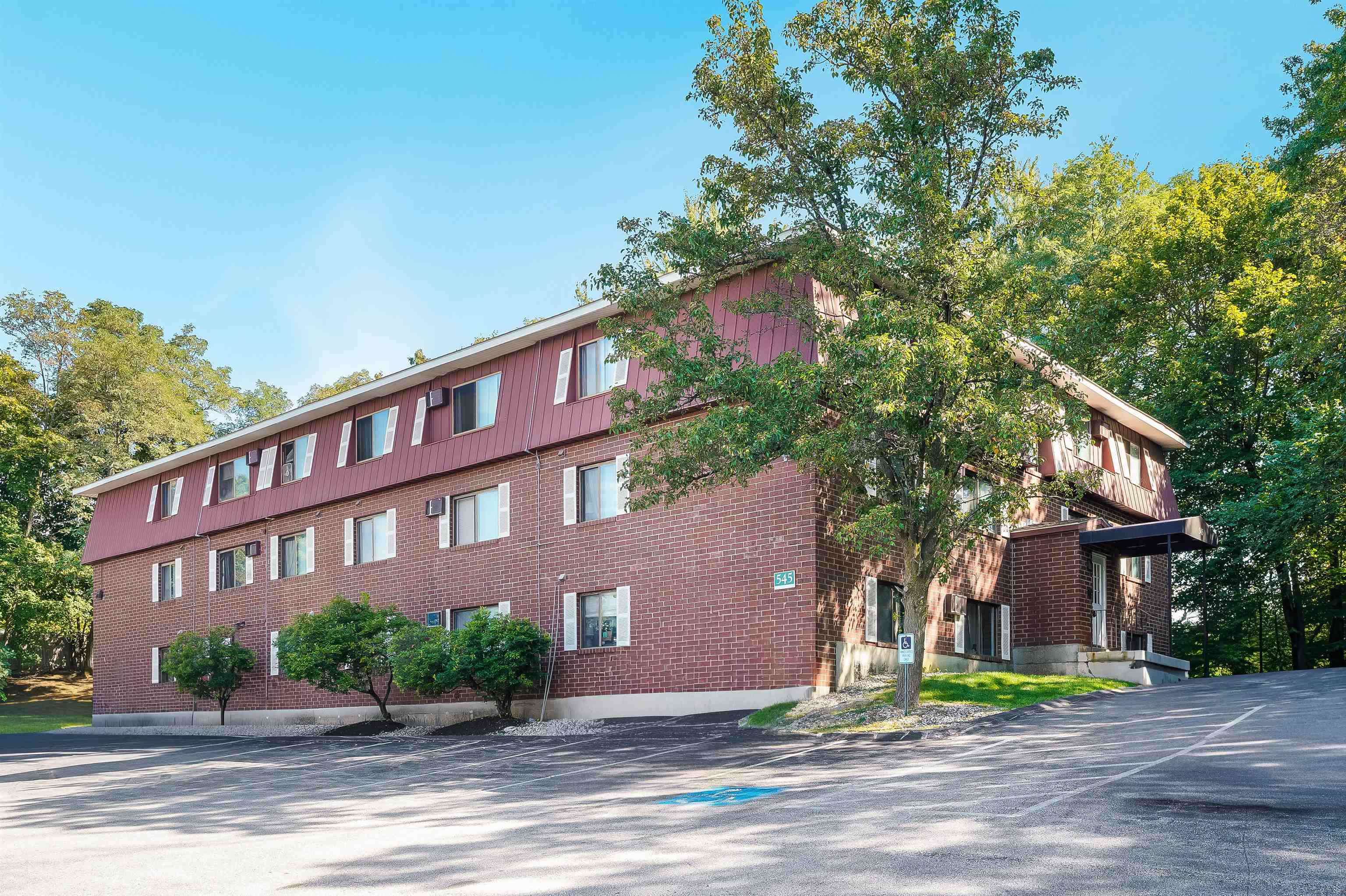 MANCHESTER NH Condos for sale