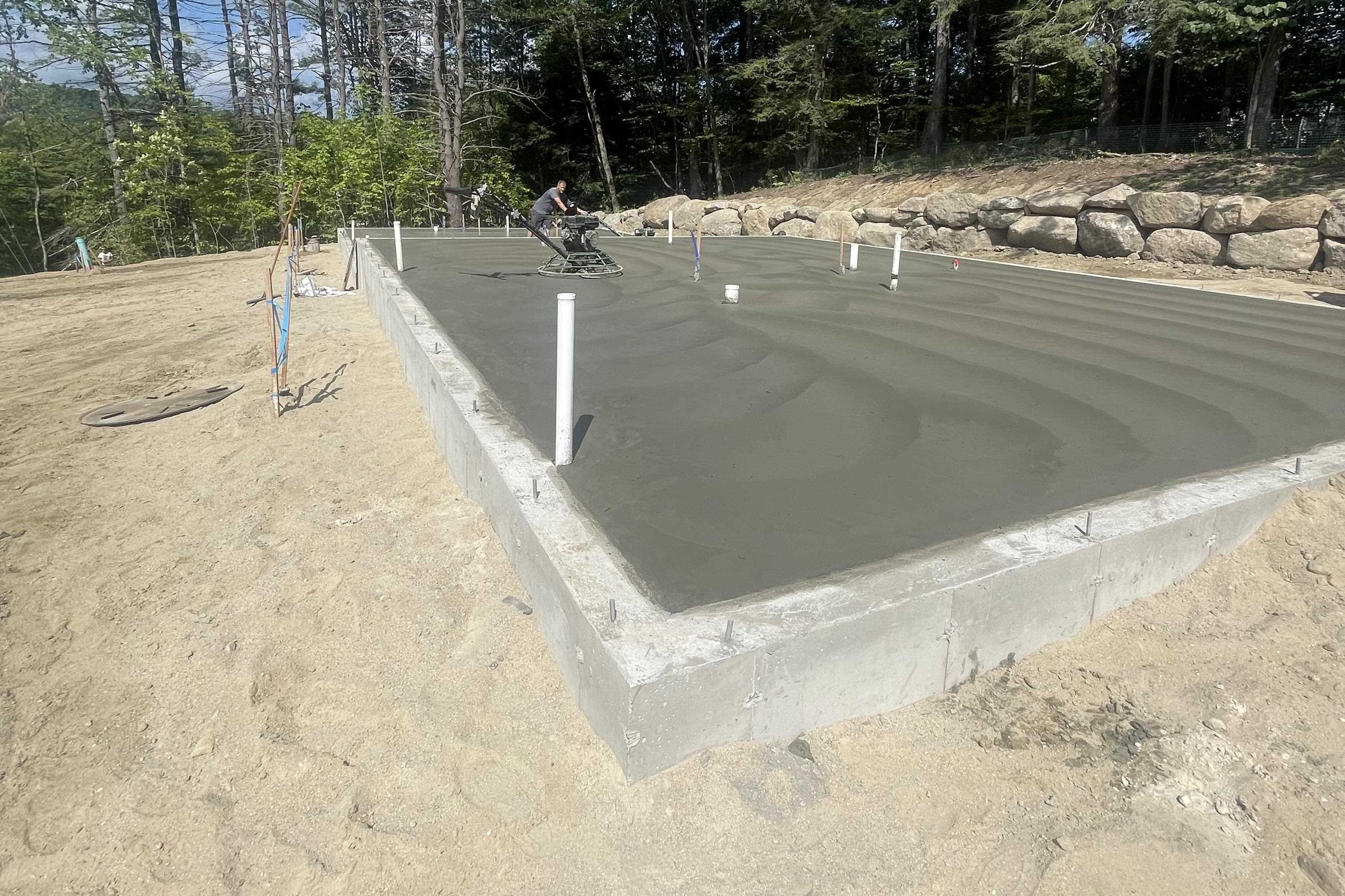 1 Lucy Ln, Peterborough, NH 03458