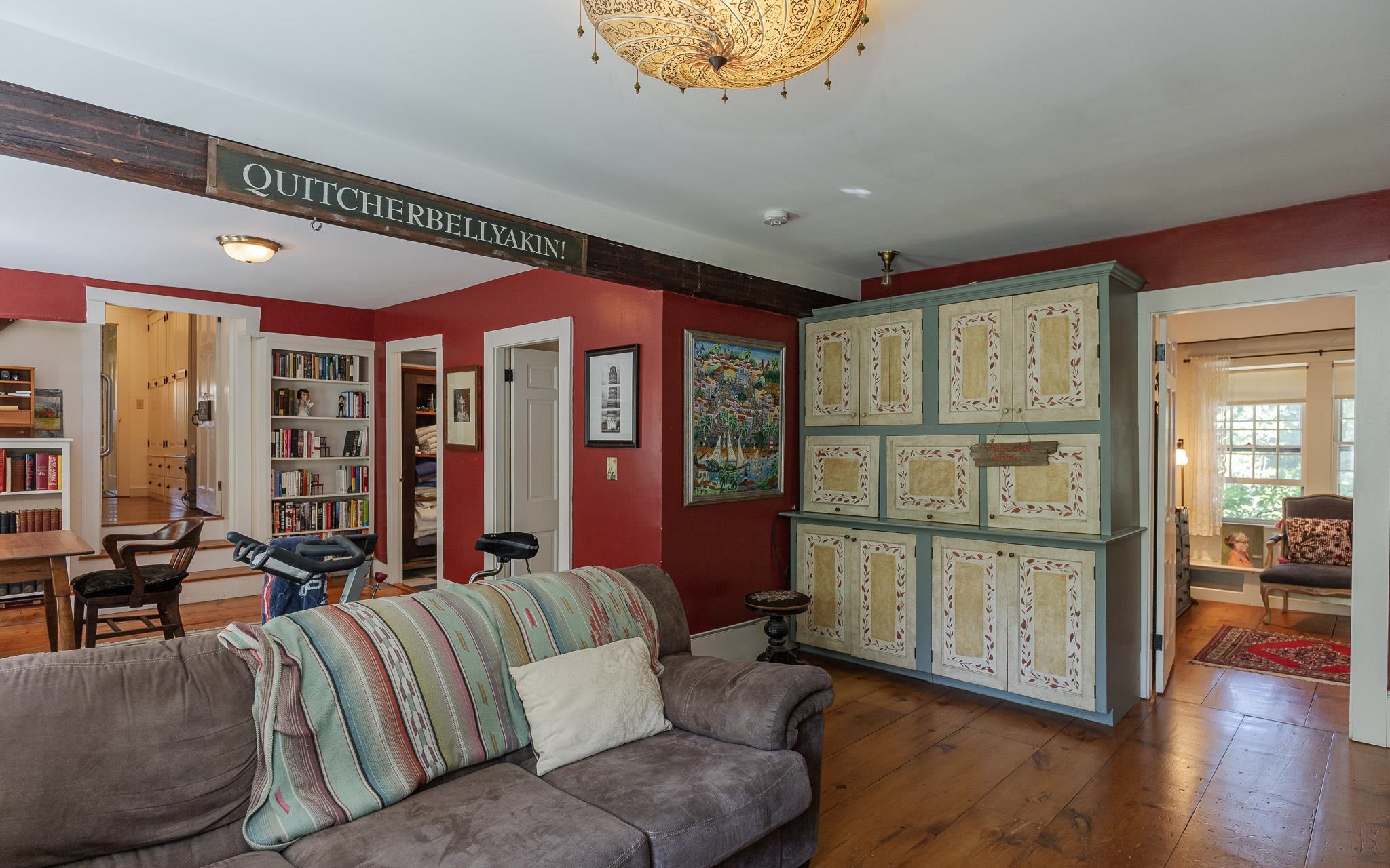 31 Wentworth Rd, Walpole, NH 03608