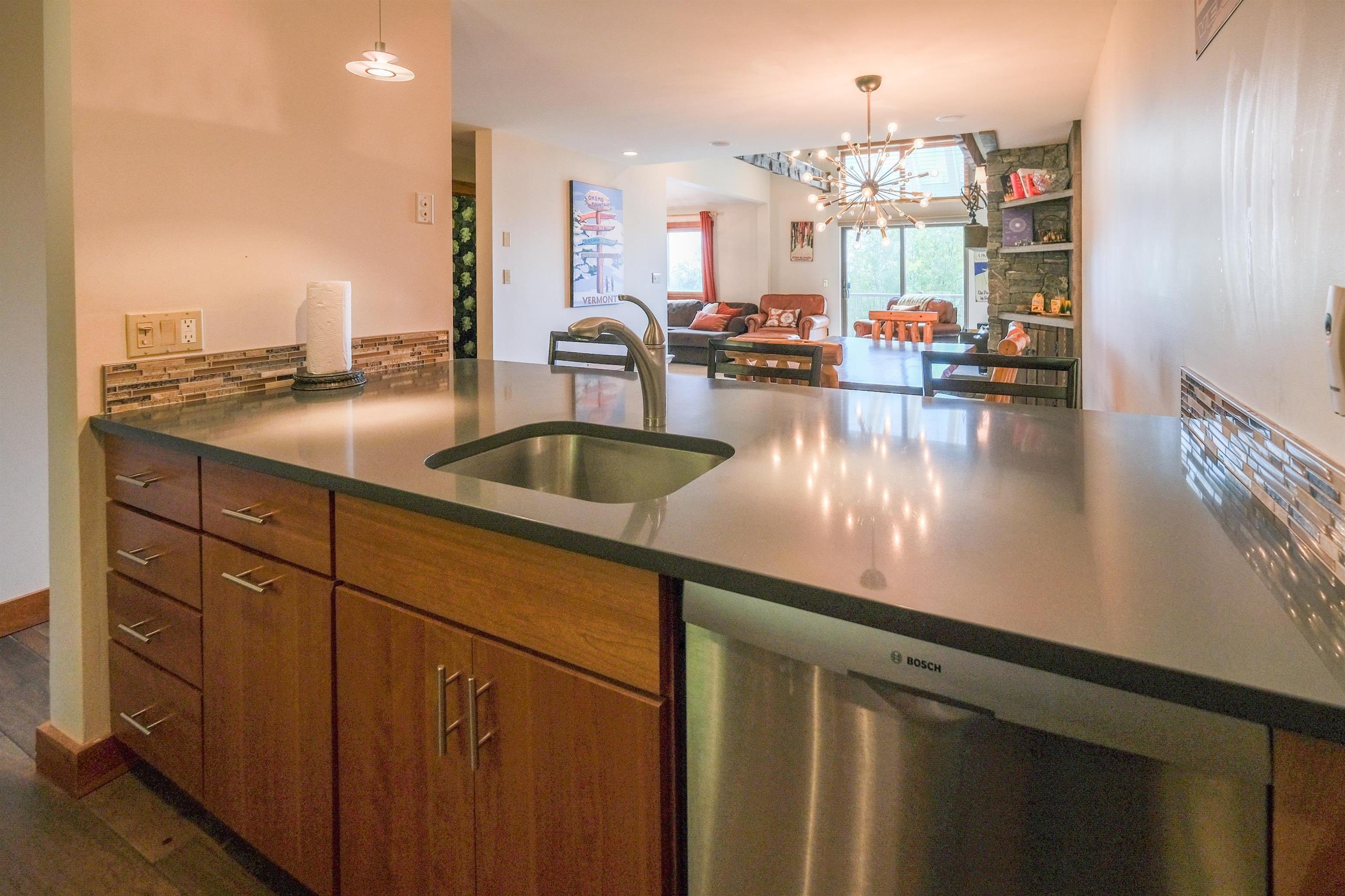 Plenty of cabinetry 24099186