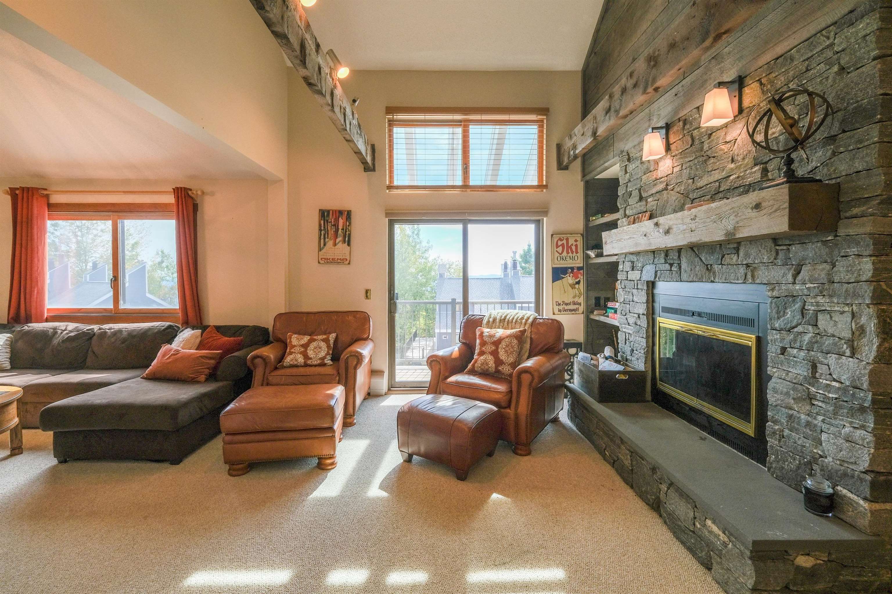 Stone fireplace 24099188