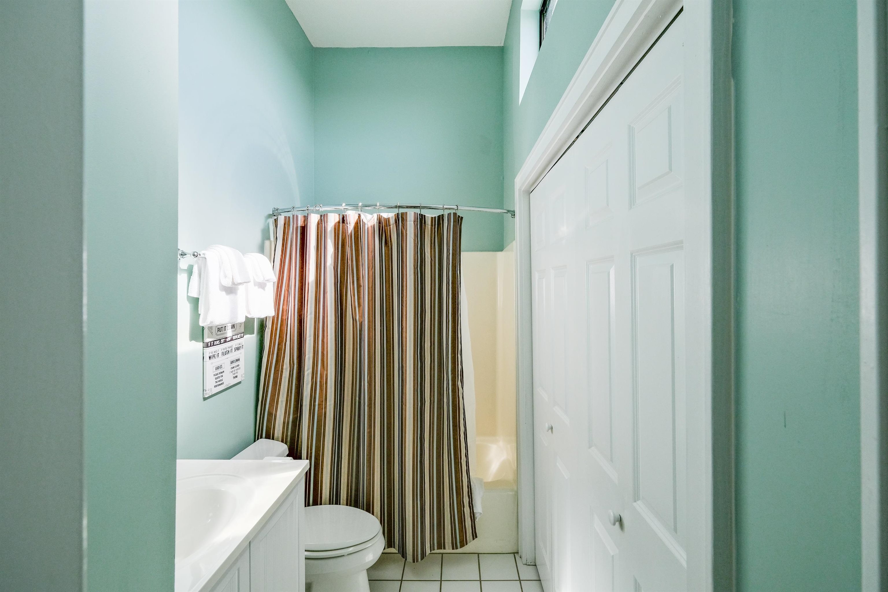 Primary bath en suite 24099203