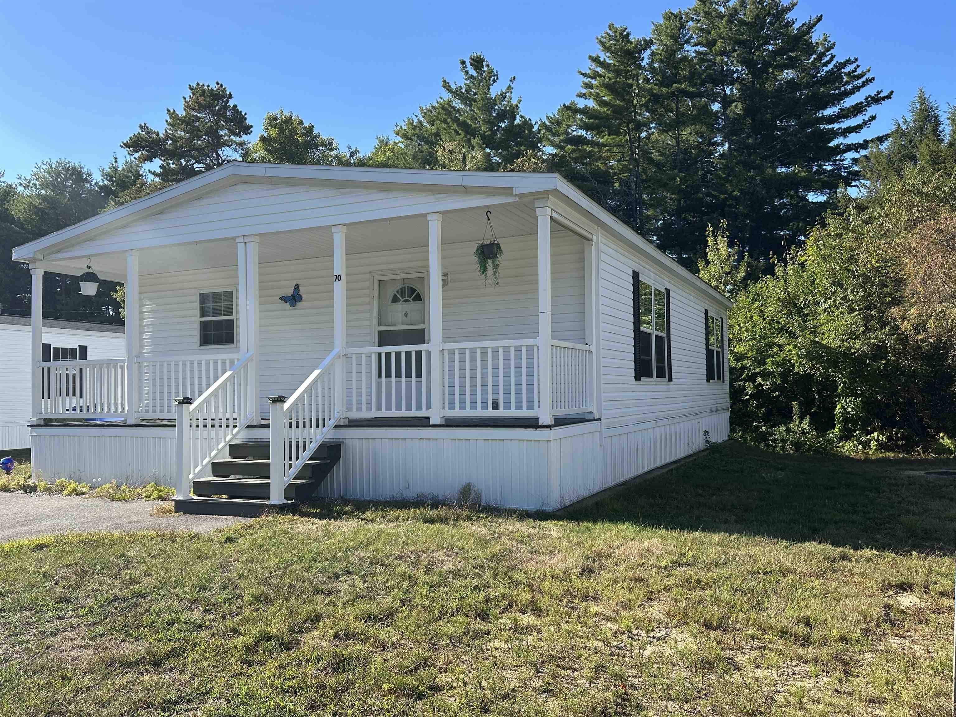 Photo of 70 Pinyon Place Londonderry NH 03053