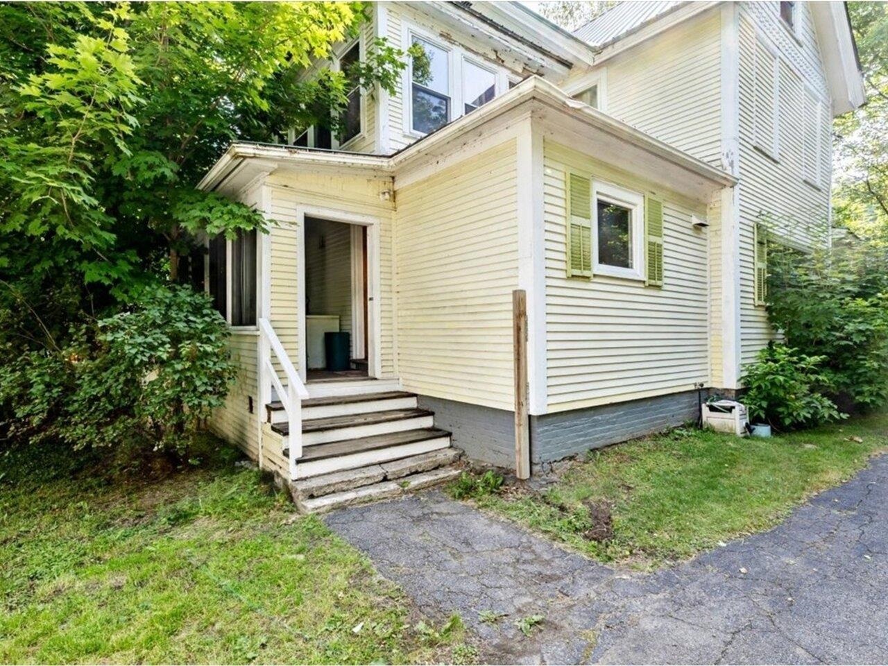 Homes for sale in Derby, VT | 410 Main St, Derby, VT 05830 | MLS# 5062635