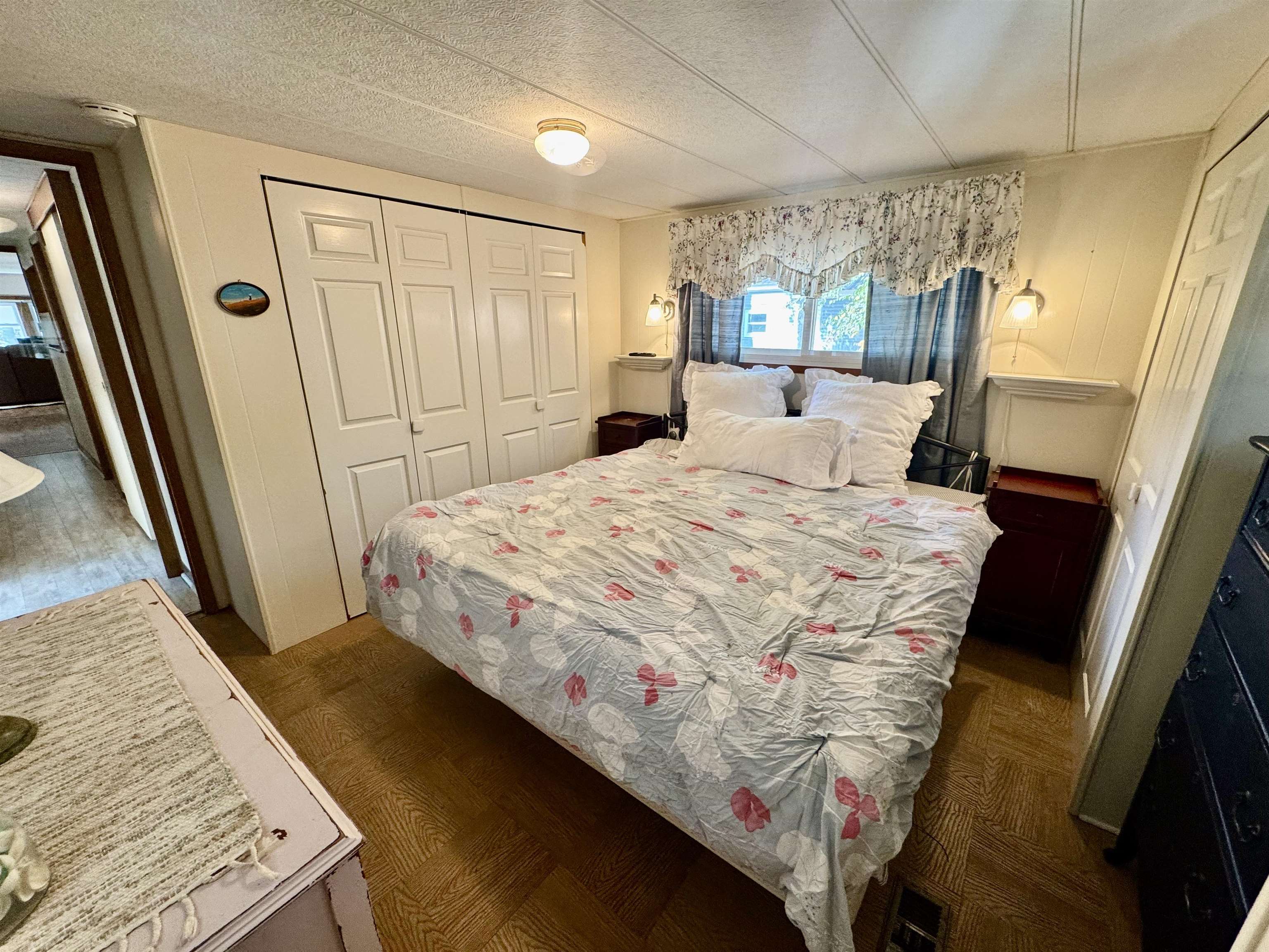 303 Friar Tuck Dr, Exeter, NH 03833