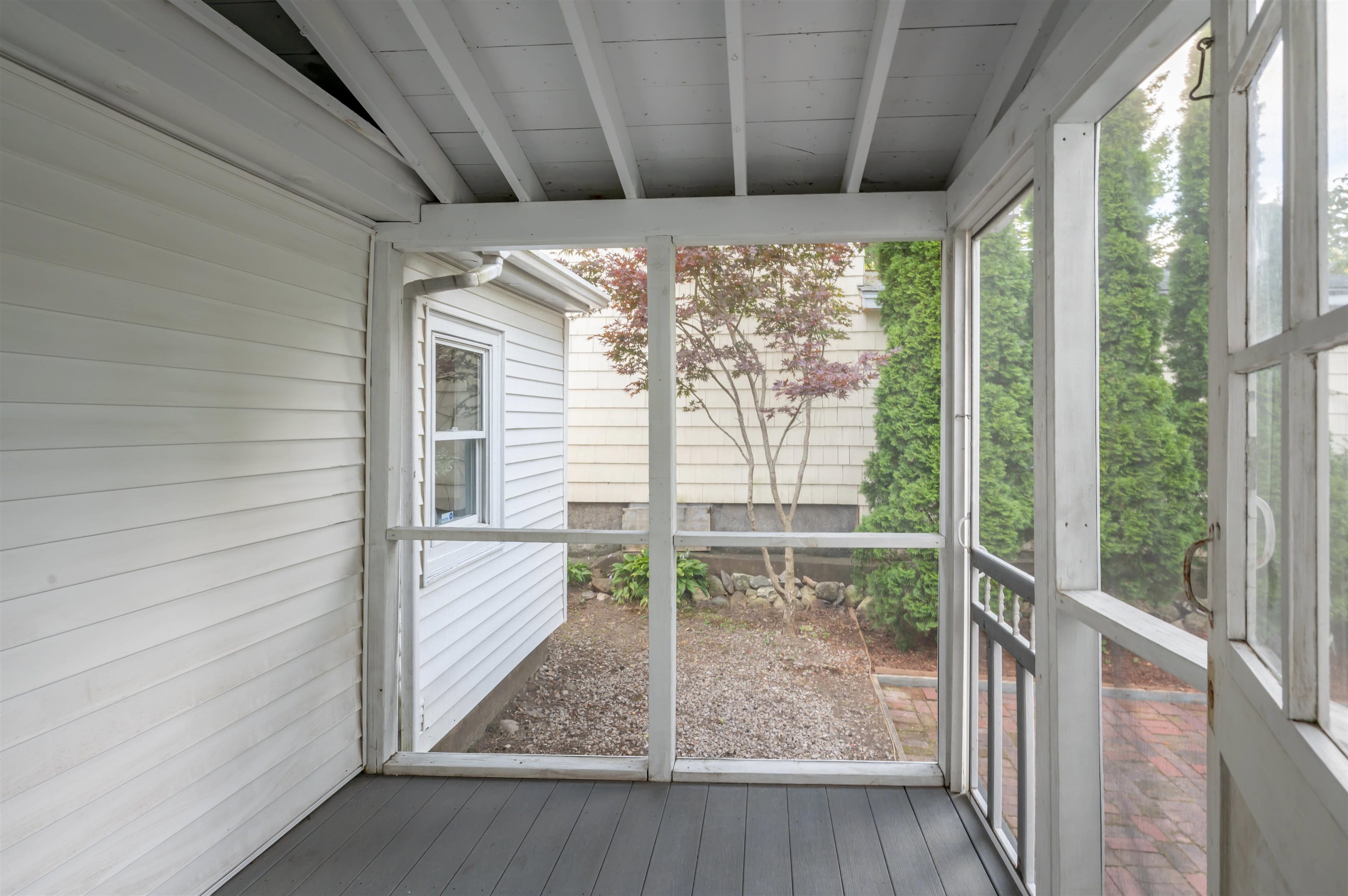 Screen Porch off of Kitchen!