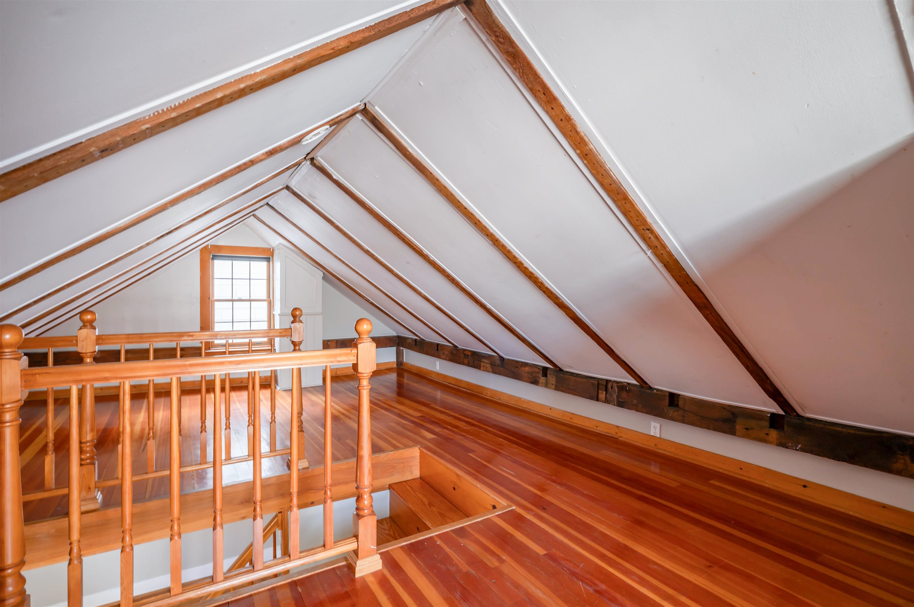 Perfect Office Space to Work from HOME!