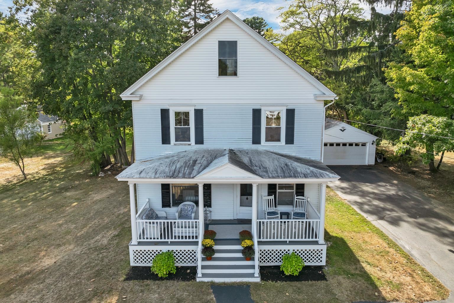 1420 Old North Main St, Laconia, NH 03246