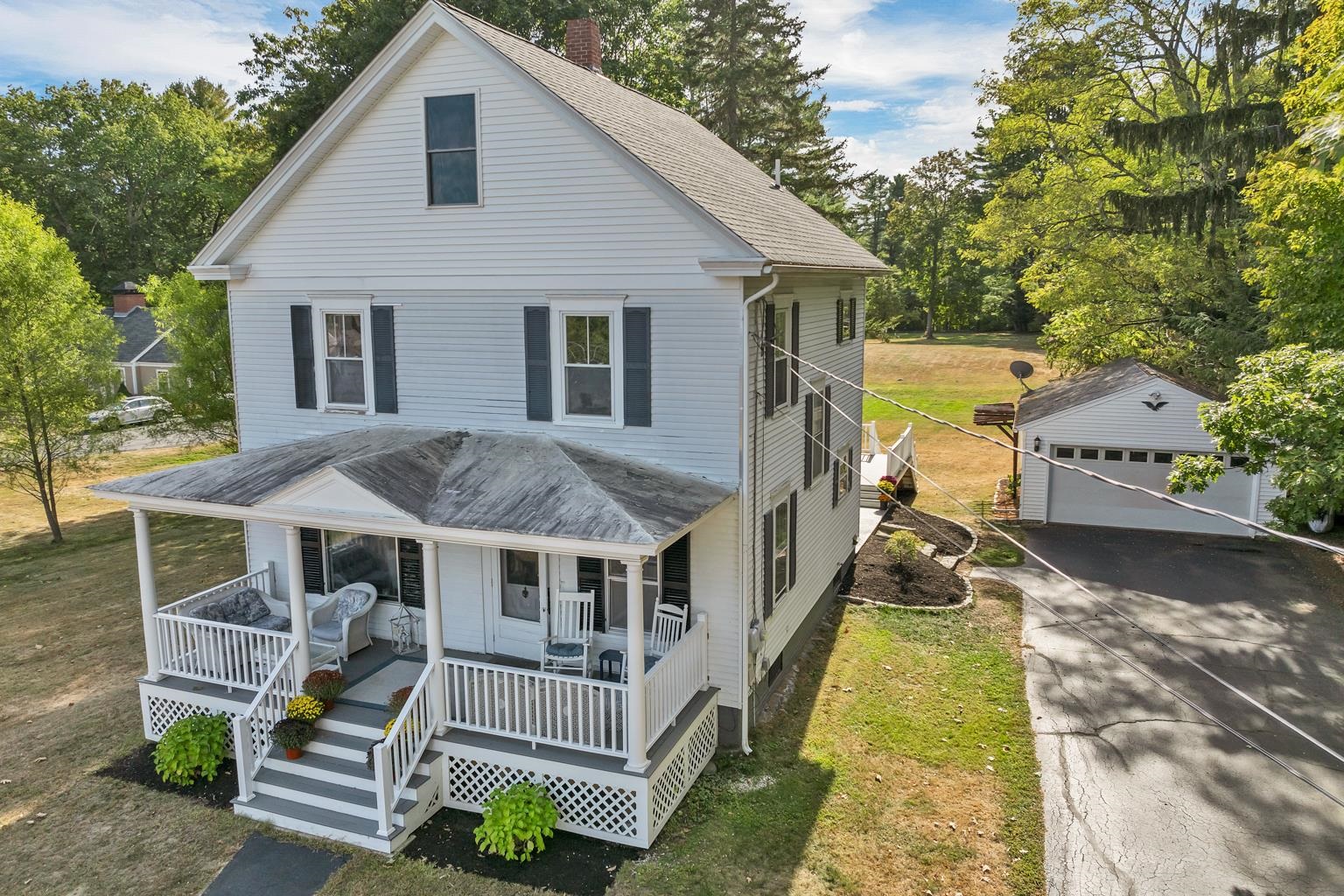 1420 Old North Main St, Laconia, NH 03246