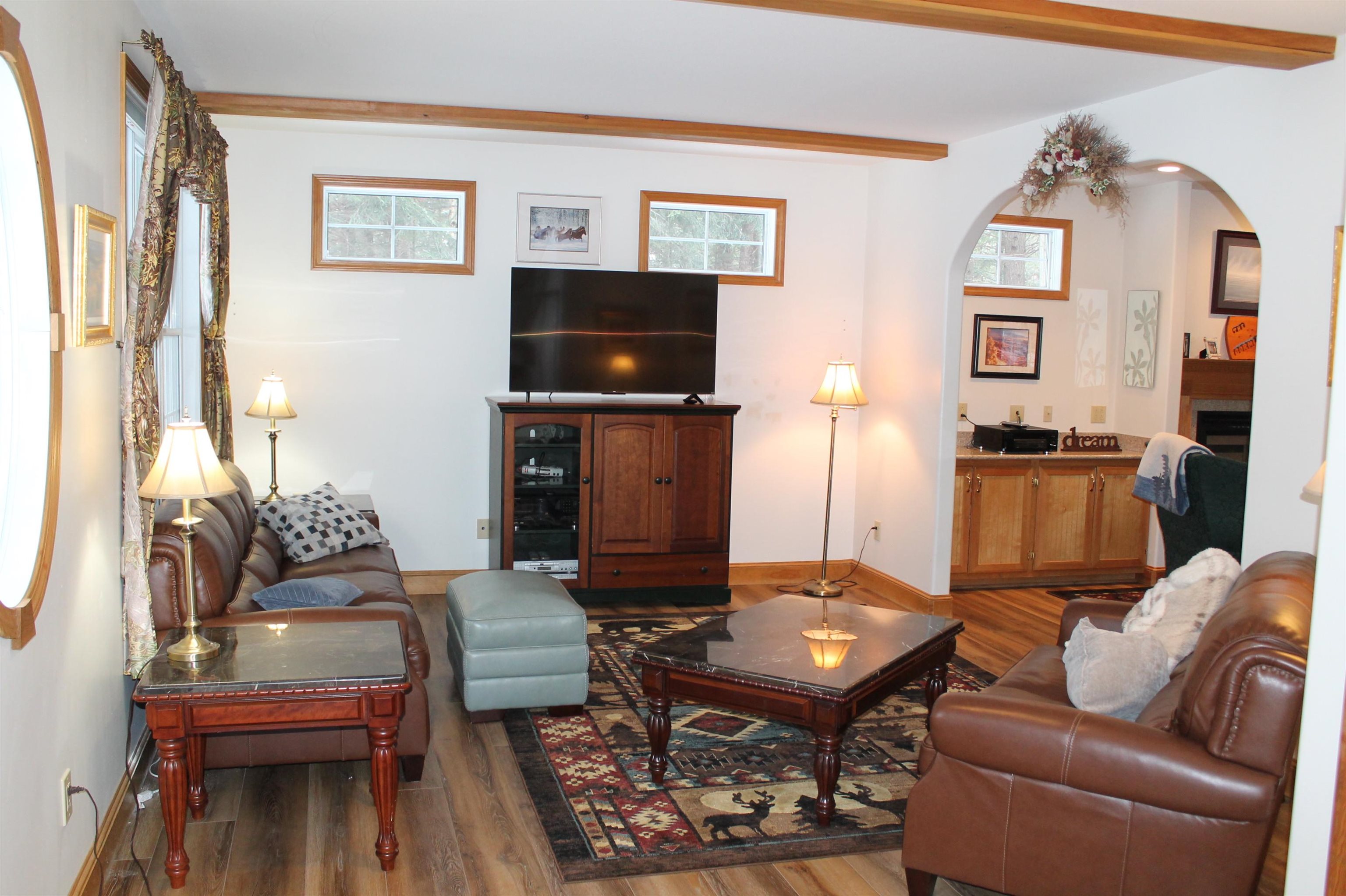 42 Forest Dr, Lincoln, NH 03251