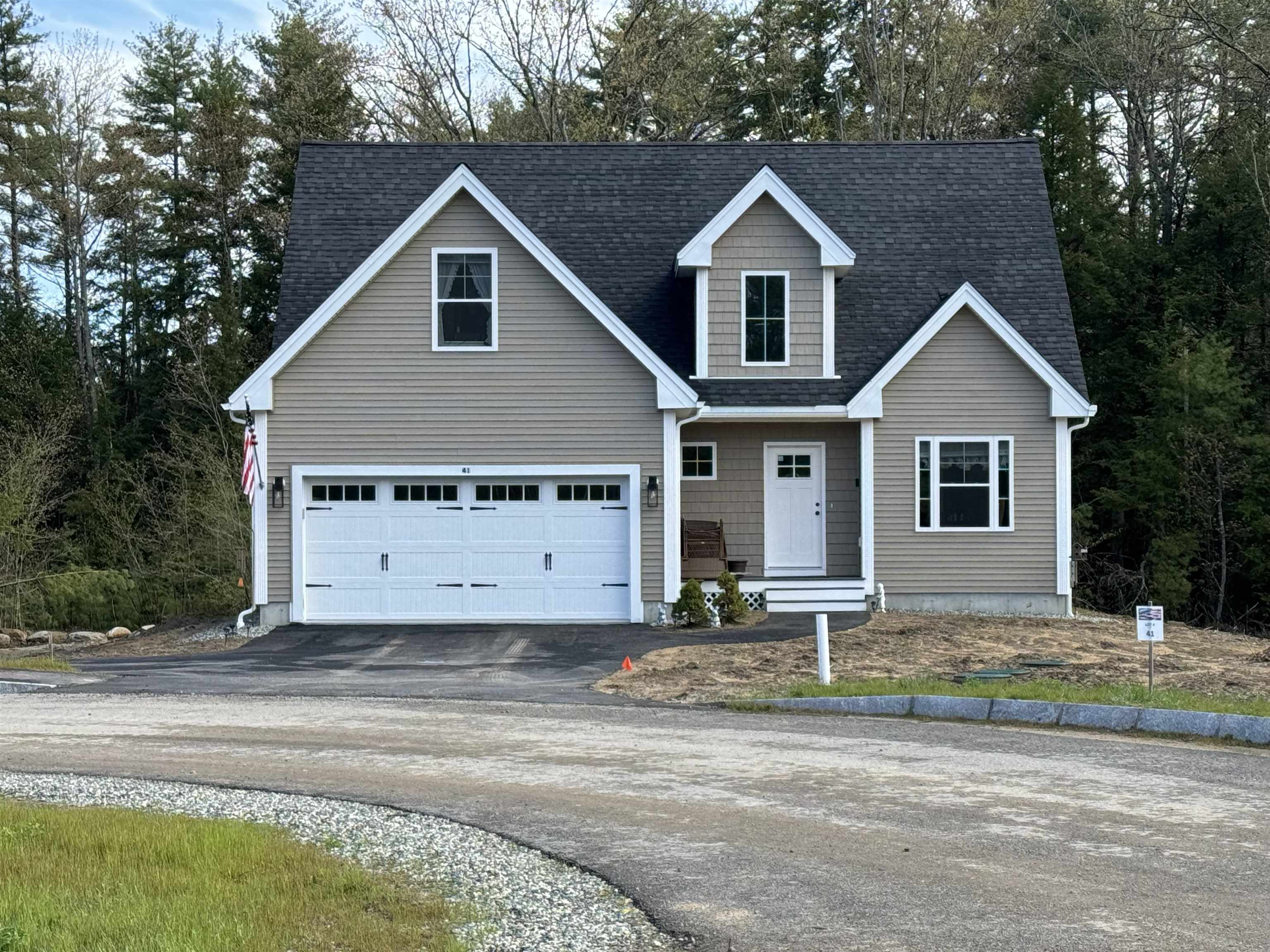 3 Freedom Dr, Rochester, NH 03867