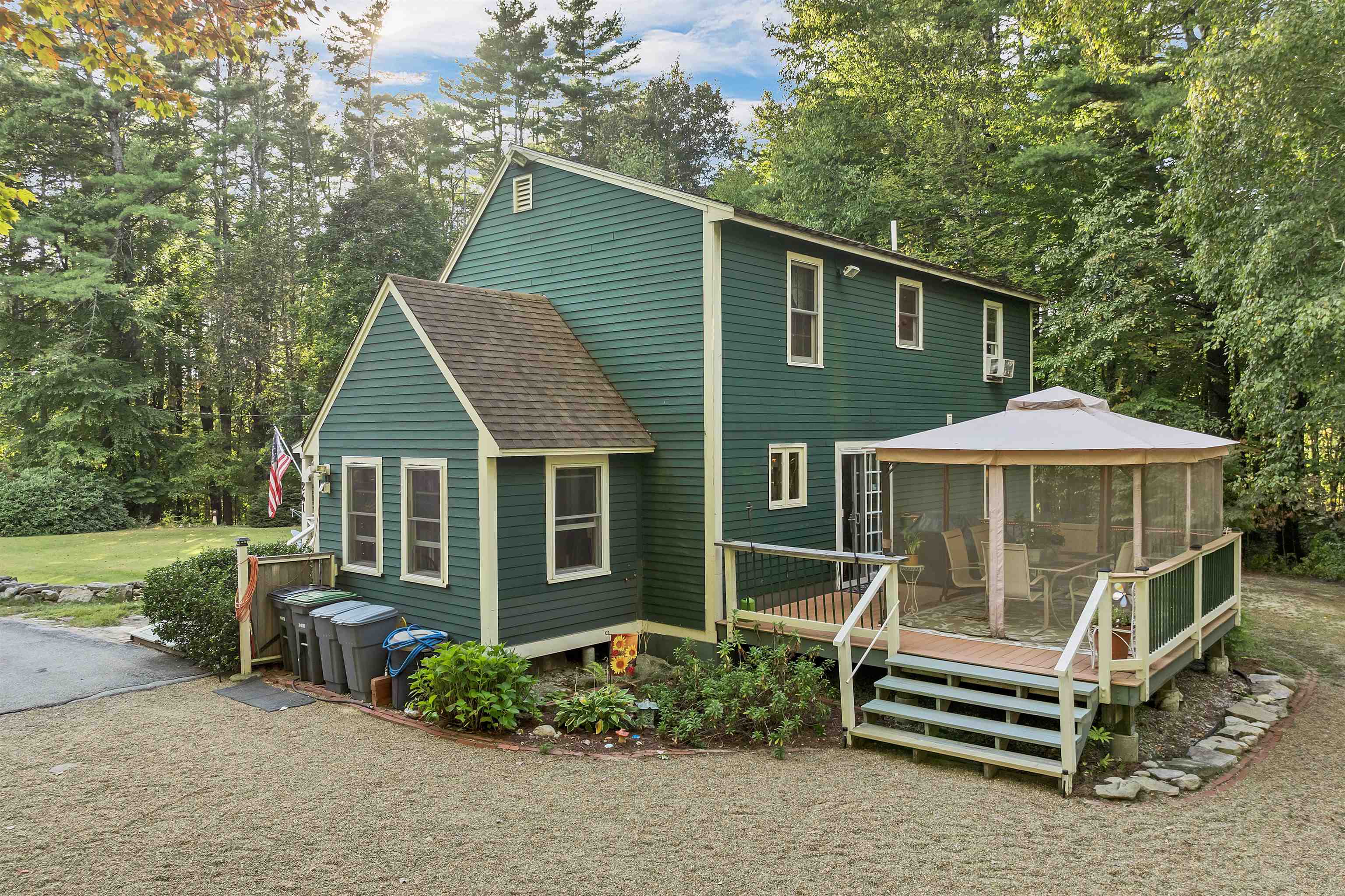 Homes for sale in Hooksett, NH | 261 Hackett Hill Rd, Hooksett, NH 03106 | MLS# 5062916