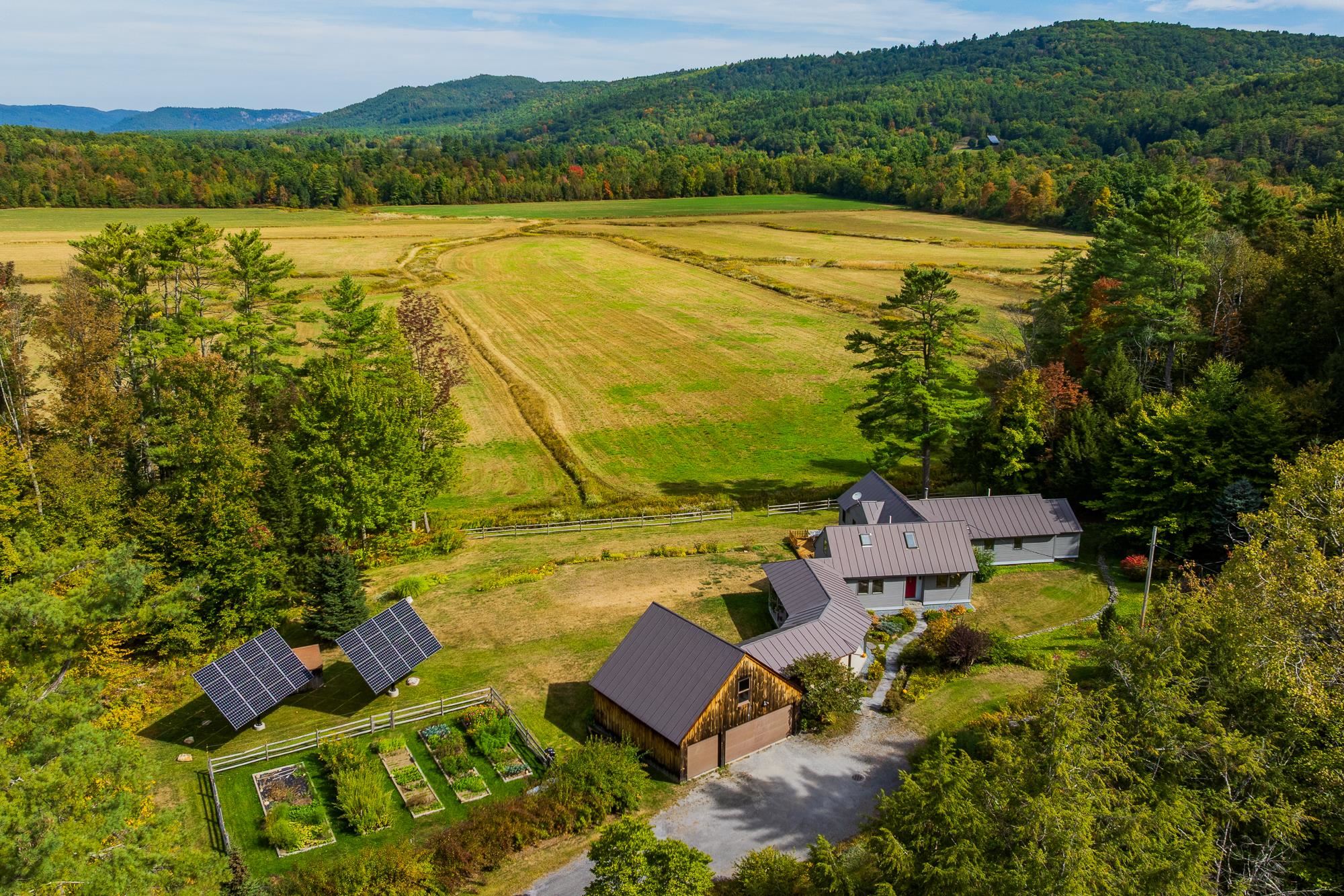 LYME NH Home for sale $$1,350,000 | $435 per sq.ft.