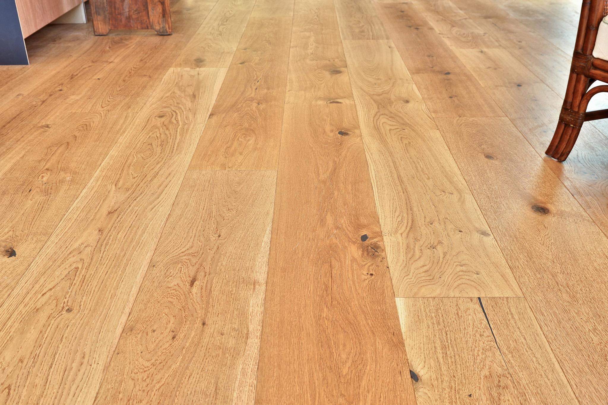 3/4" x10" wide engineered oak flooring 24147240