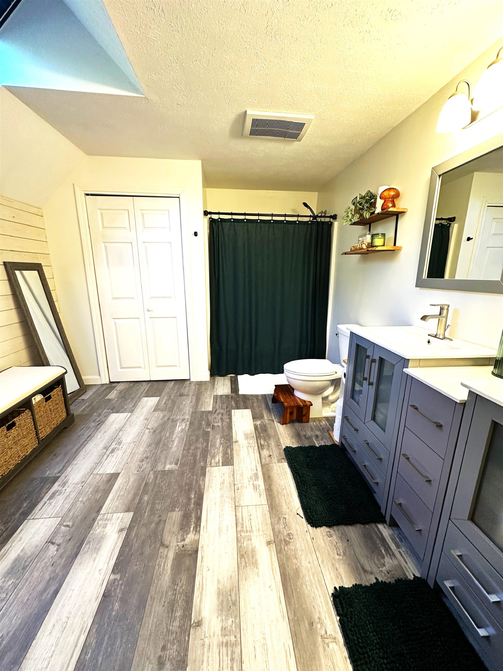 HUGE full bathroom 2nd floor view 1