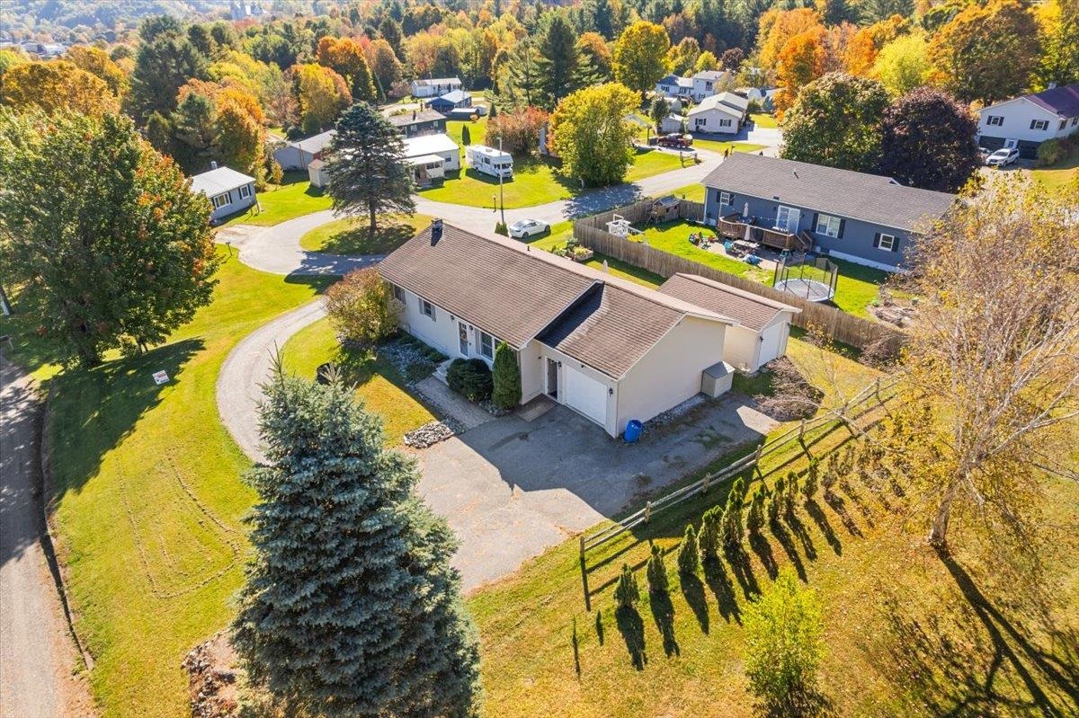 Homes for sale in Newport City, VT | 274 Scottsdale Rd, Newport City, VT 05855 | MLS# 5063075