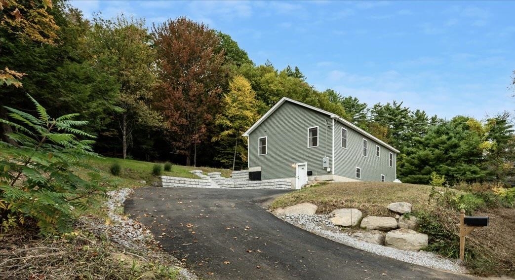 Franklin NH Home for sale $$425,000 $316 per sq.ft.