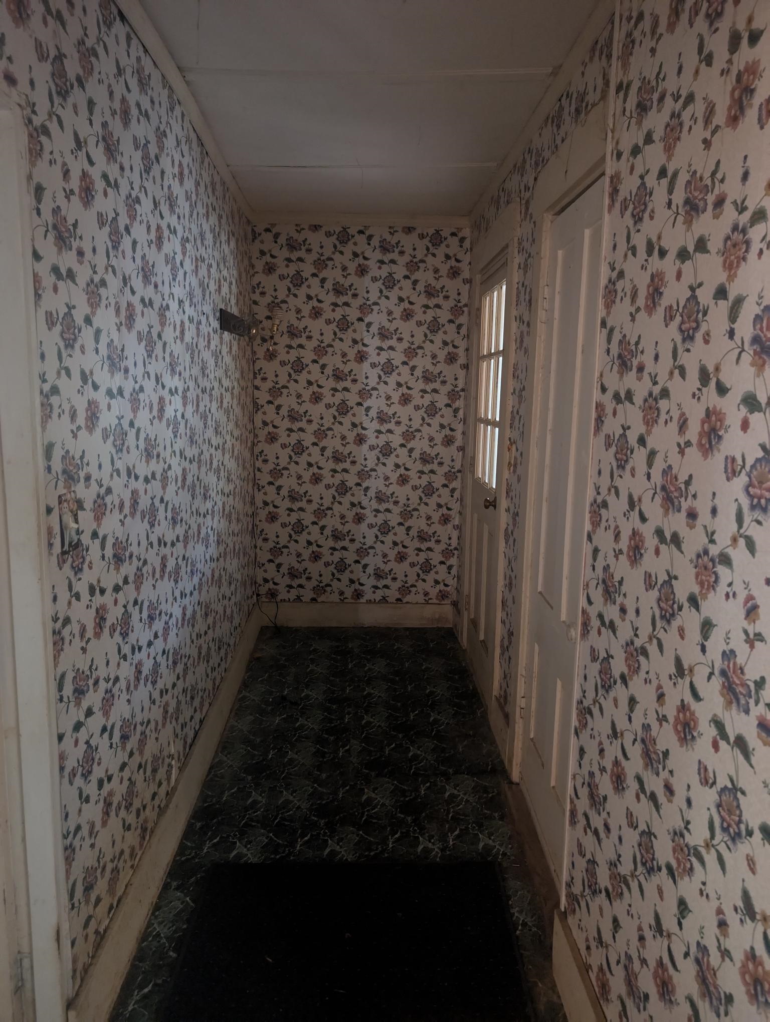 27 Highland St, Rochester, NH 03868