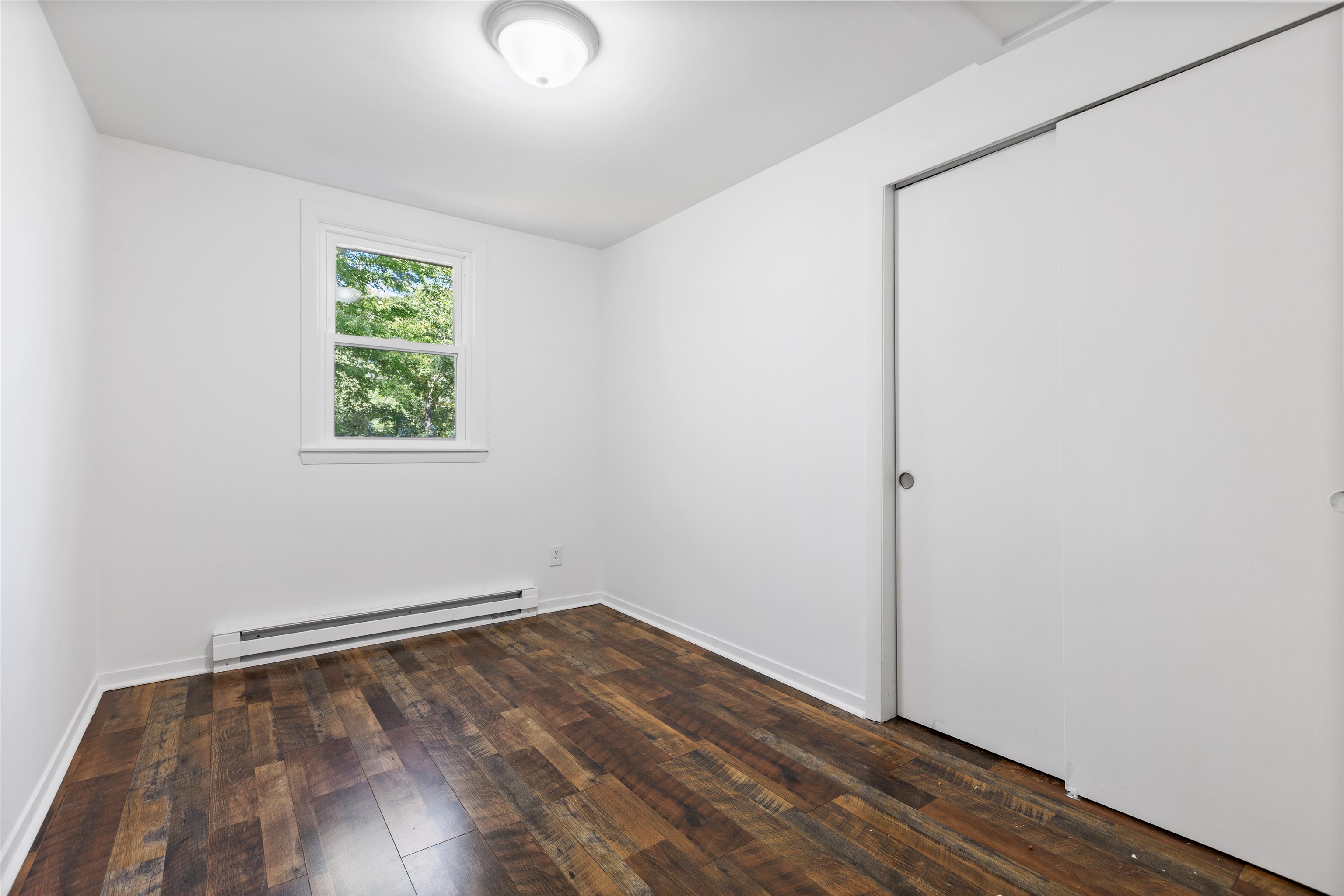 65 Kingsbury Dr, Milton, NH 03851