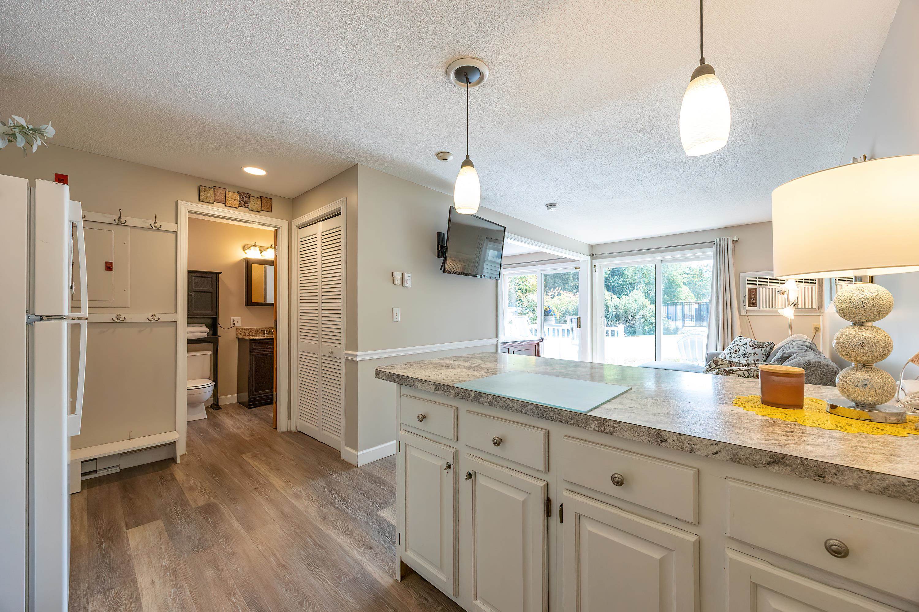 118 Weirs Rd, Gilford, NH 03249