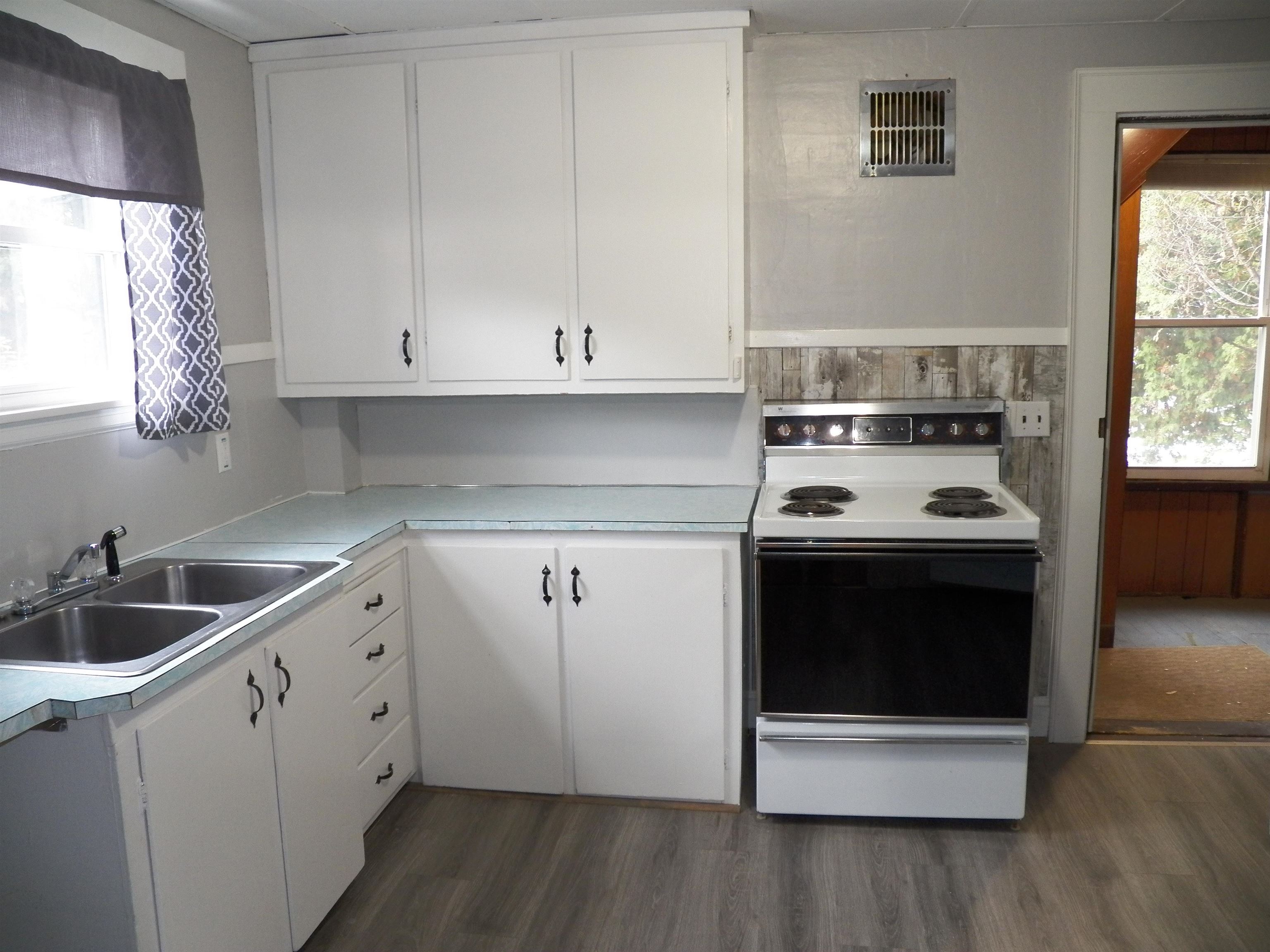 Homes for sale in Berlin, NH | 437 Willard St, Berlin, NH 03570 | MLS# 5063255