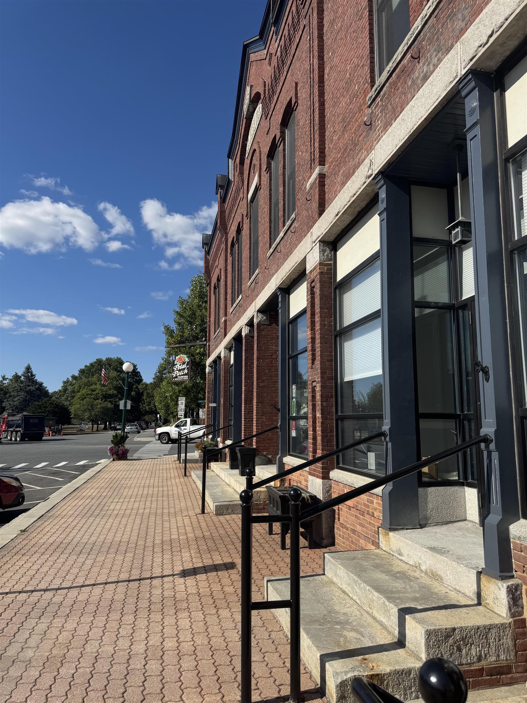 NEWPORT NH Newport_NH for sale $Commercial space For Lease: $500