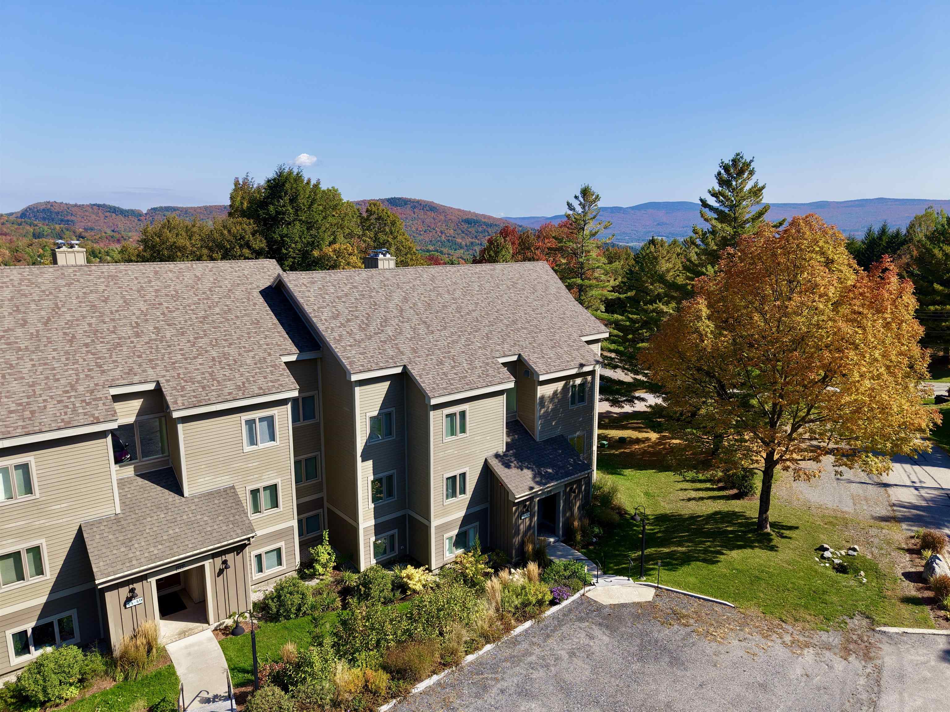 WARREN VT Condo for sale $$599,000 | $570 per sq.ft.