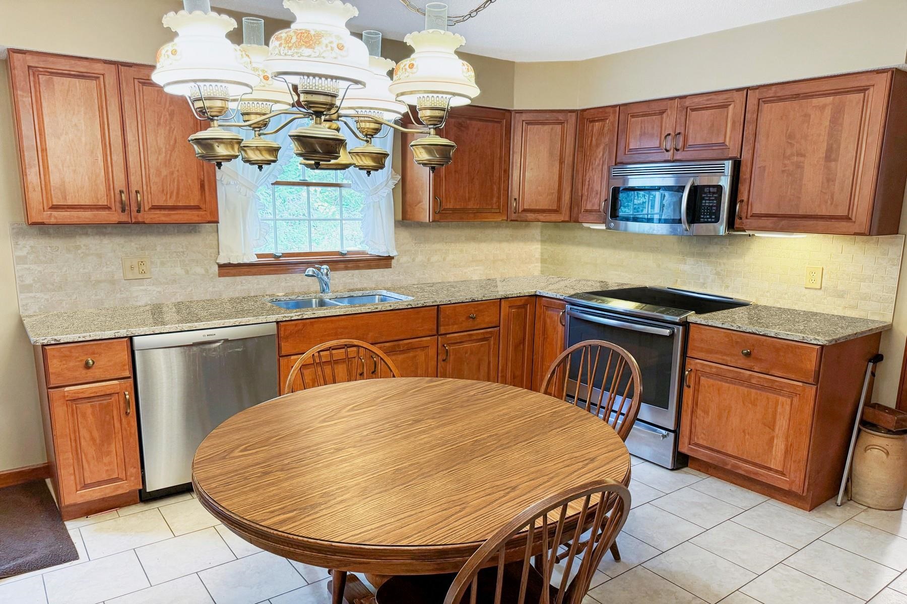 Homes for sale in Rutland Town, VT | 27 Georgeanna Blvd, Rutland Town, VT 05701 | MLS# 5063510