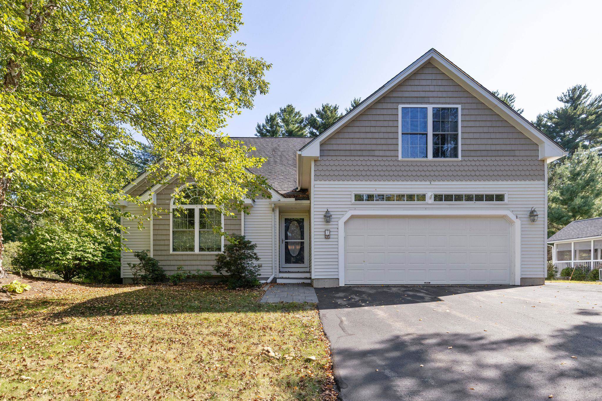 Photo of 7 Autumn Lane East Kingston NH 03827