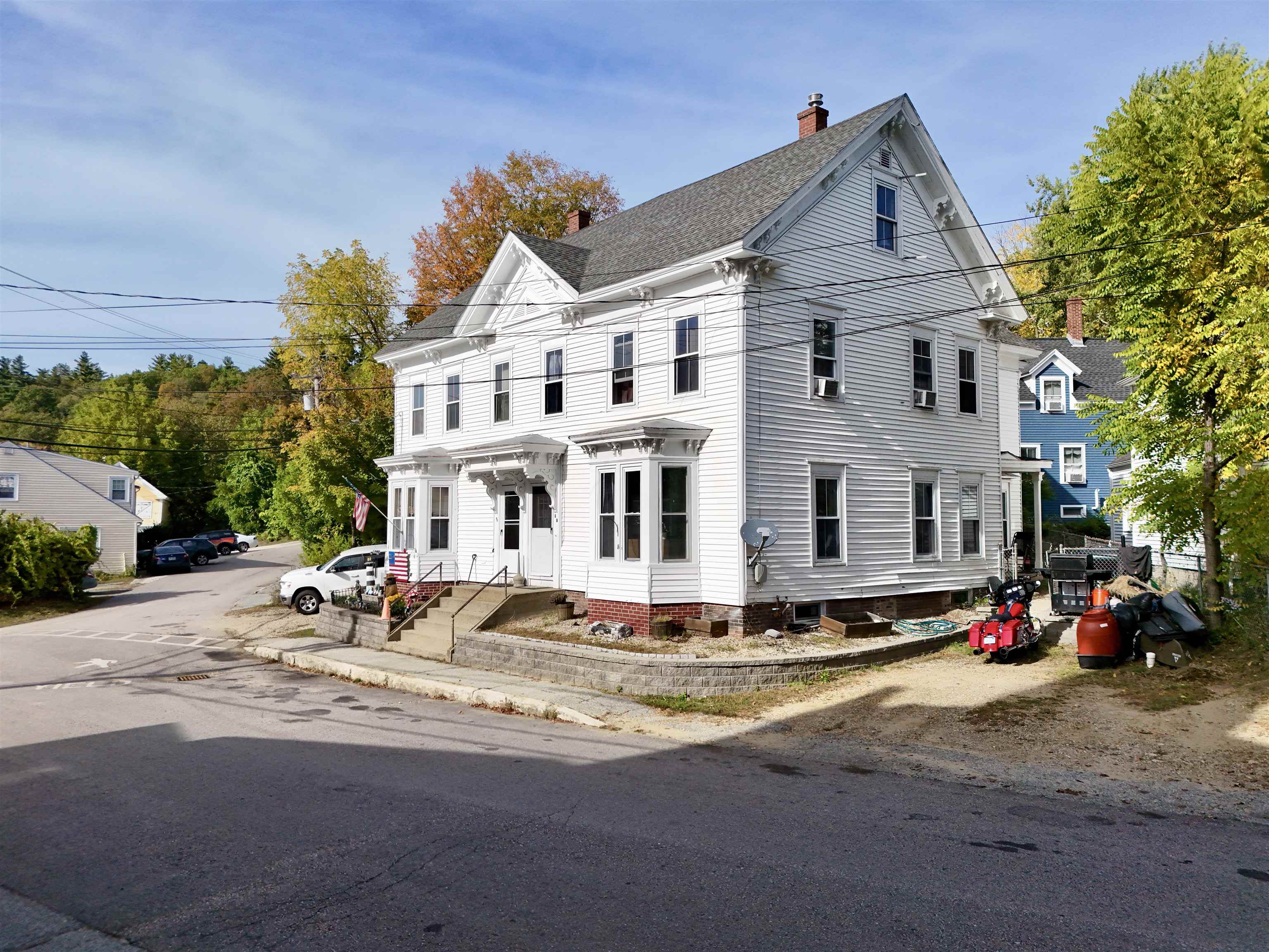 8 Maple St, Wilton, NH 03086