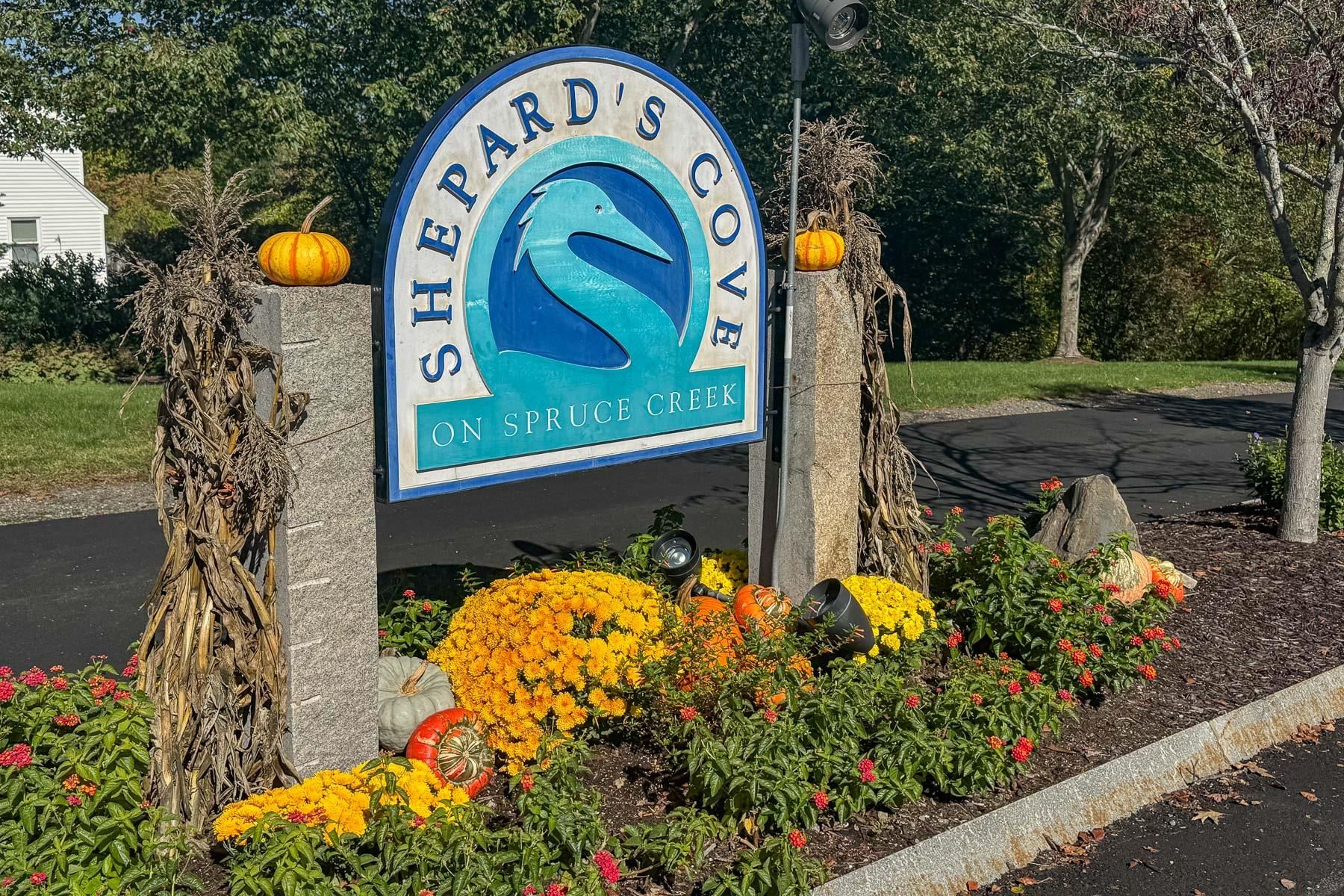 Homes for sale in Kittery, ME | 100 Shepards Cove Rd #F204, Kittery, ME 03904 | MLS# 5063753