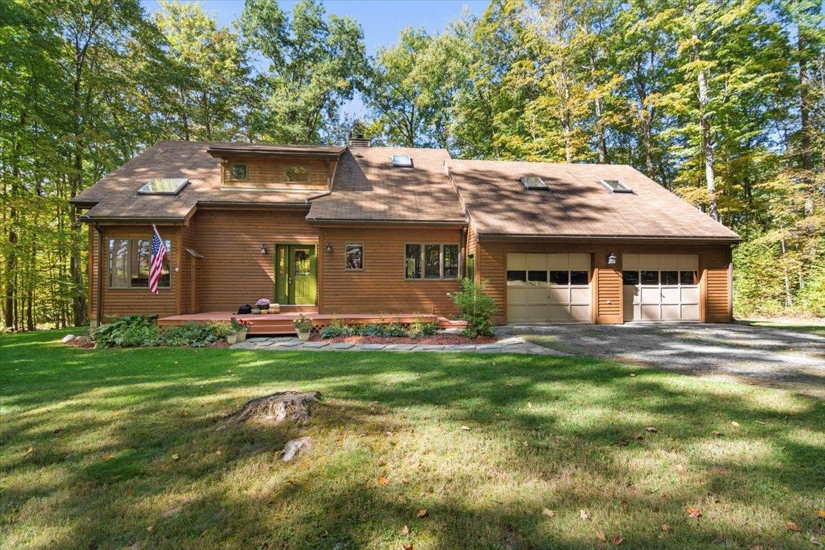 Shaftsbury VT Home for sale $$490,000 $216 per sq.ft.