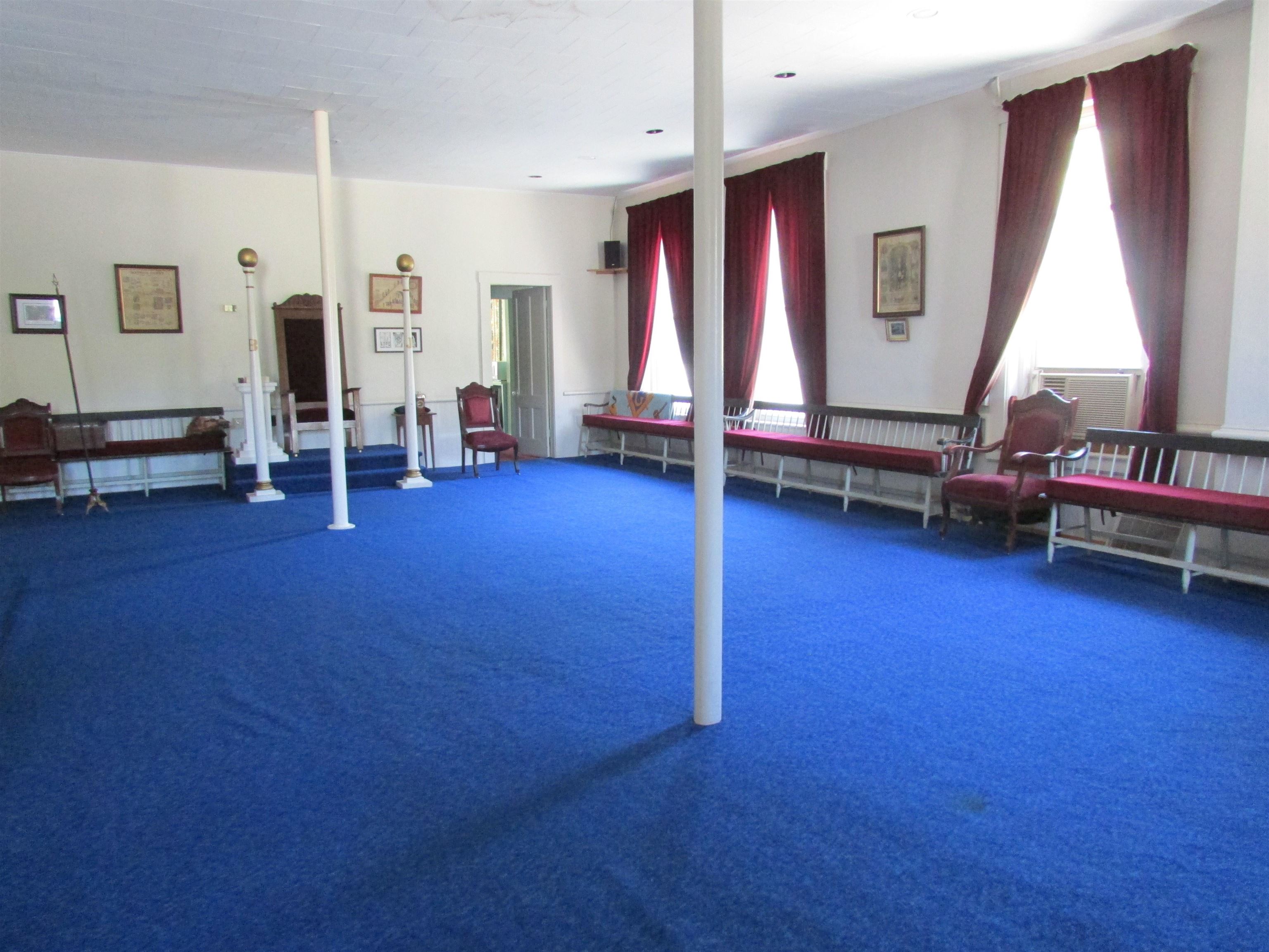 1,055 Sq Ft - Second Floor