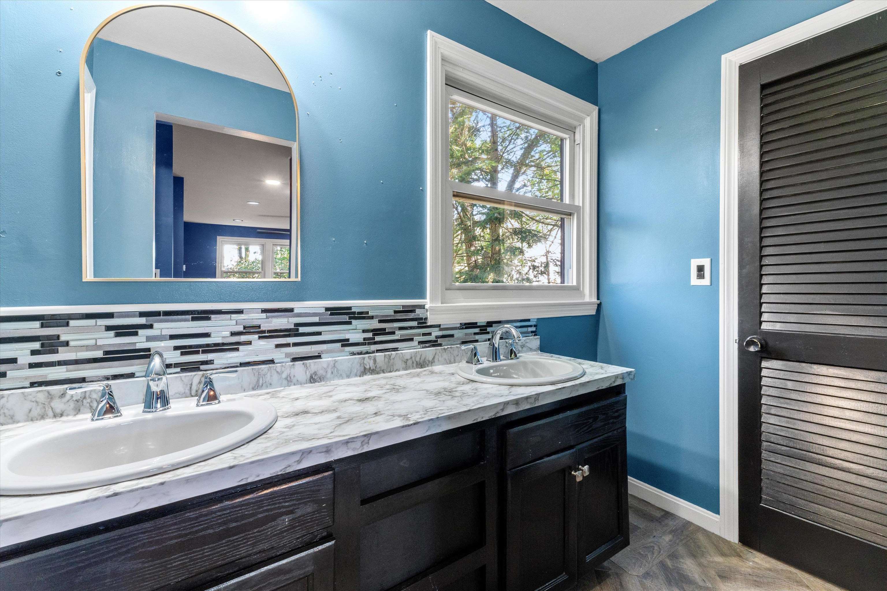 Homes for sale in Nashua, NH | 7 Fairhaven Rd, Nashua, NH 03060 | MLS# 5064037