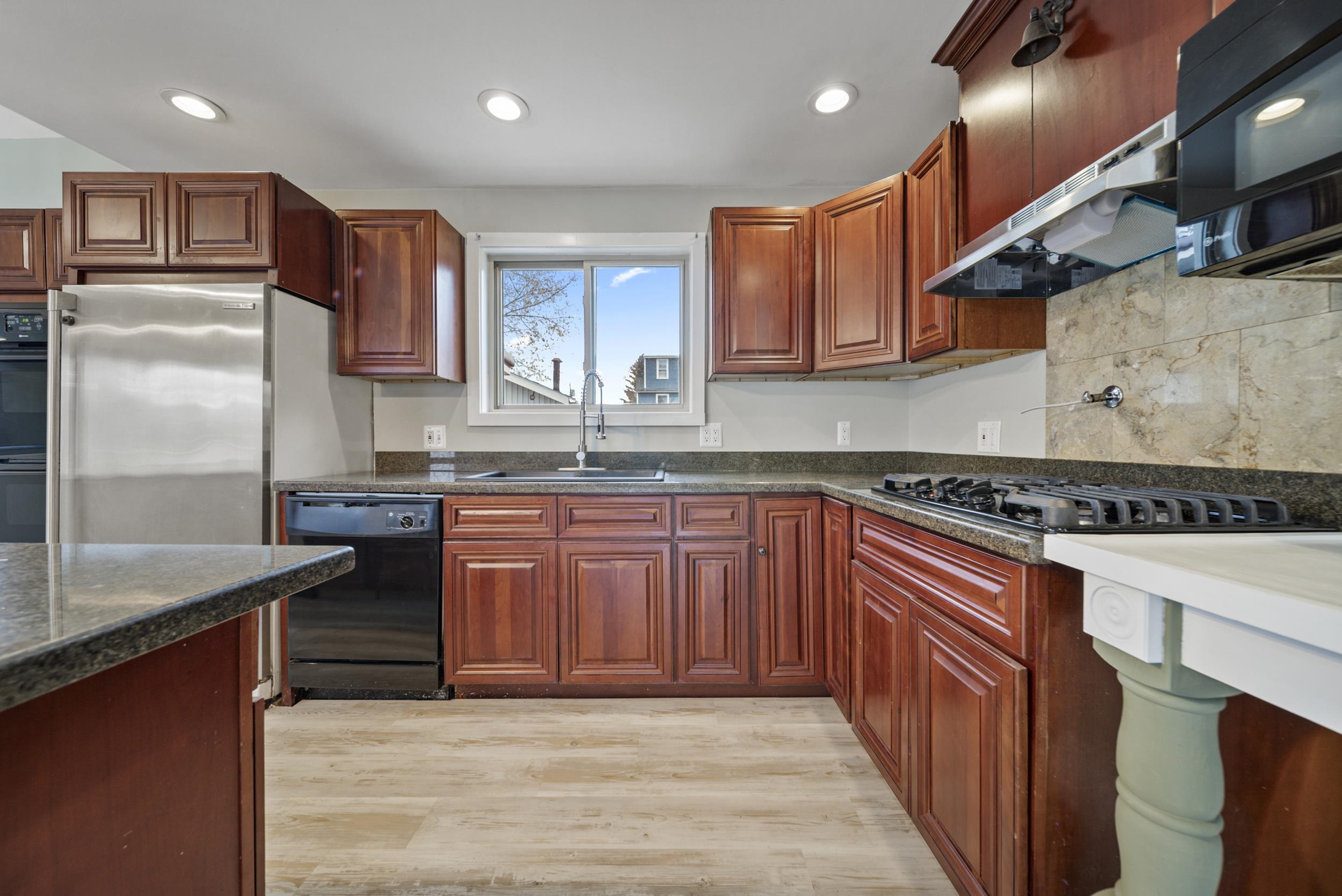 Homes for sale in Manchester, NH | 87 Harrington Ave, Manchester, NH 03103 | MLS# 5064056