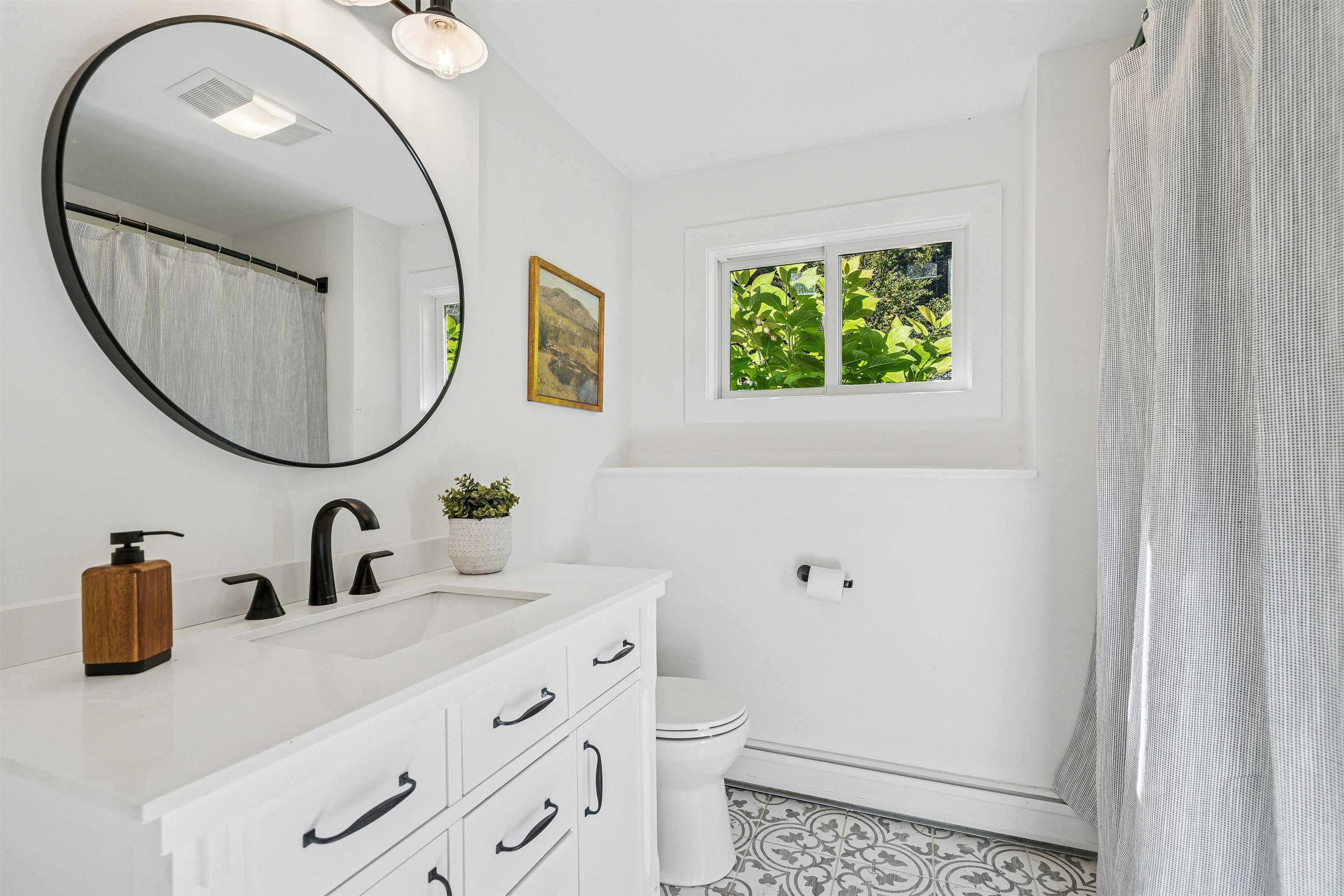 Lower Level - Full Bath