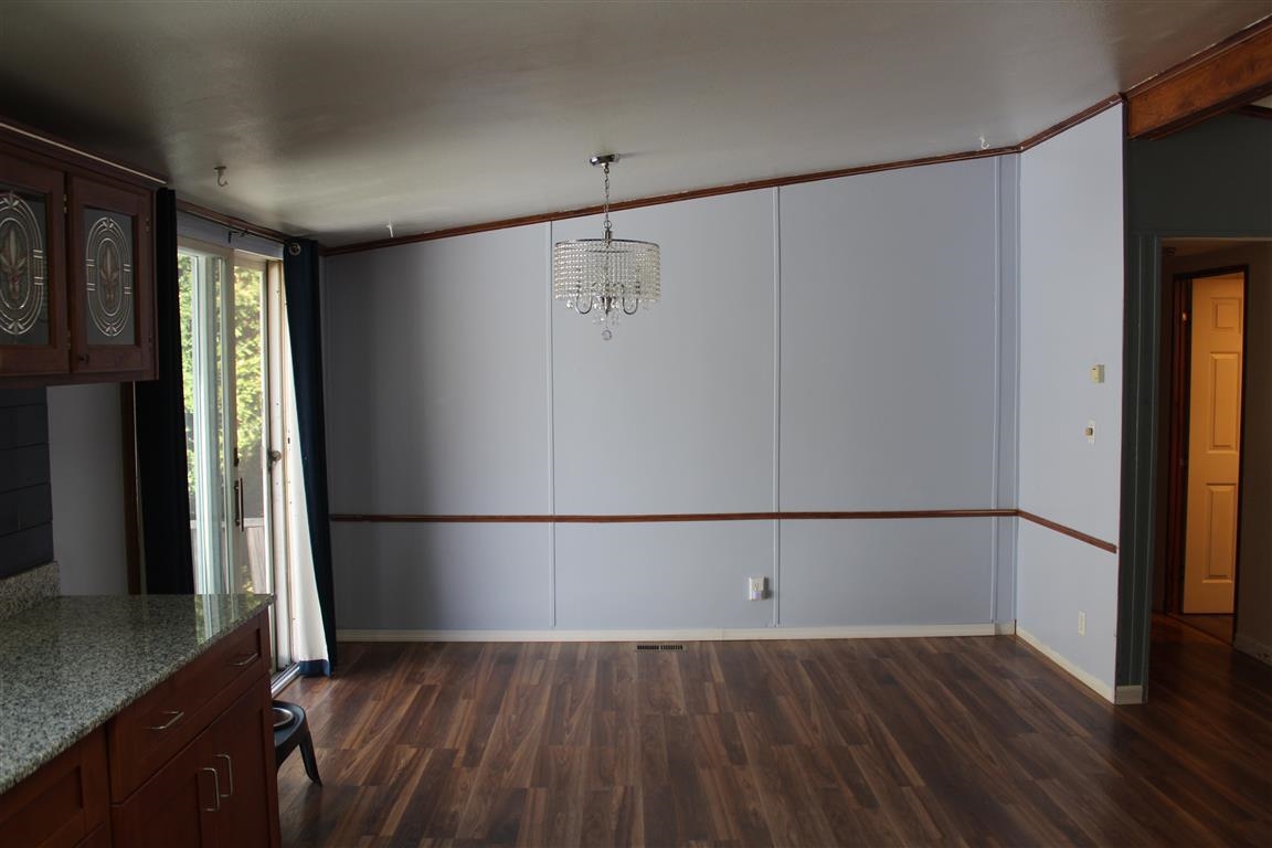 Dining Area 24205241