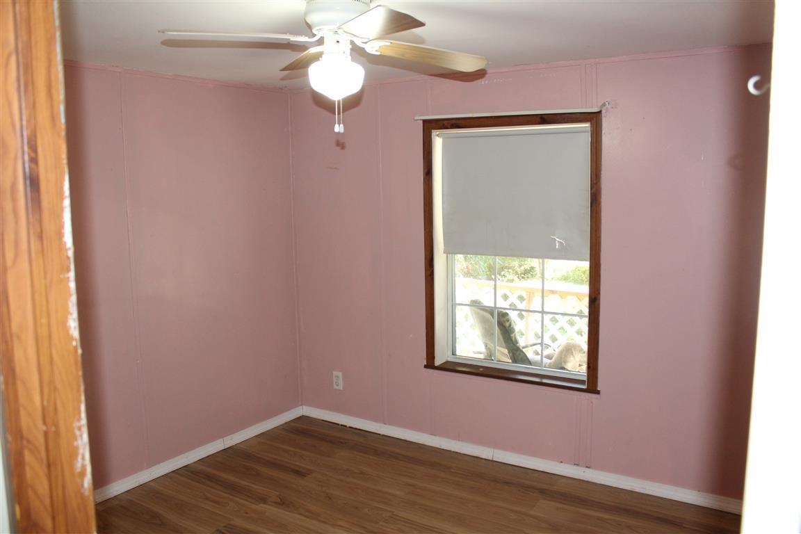 Bedroom 24205247