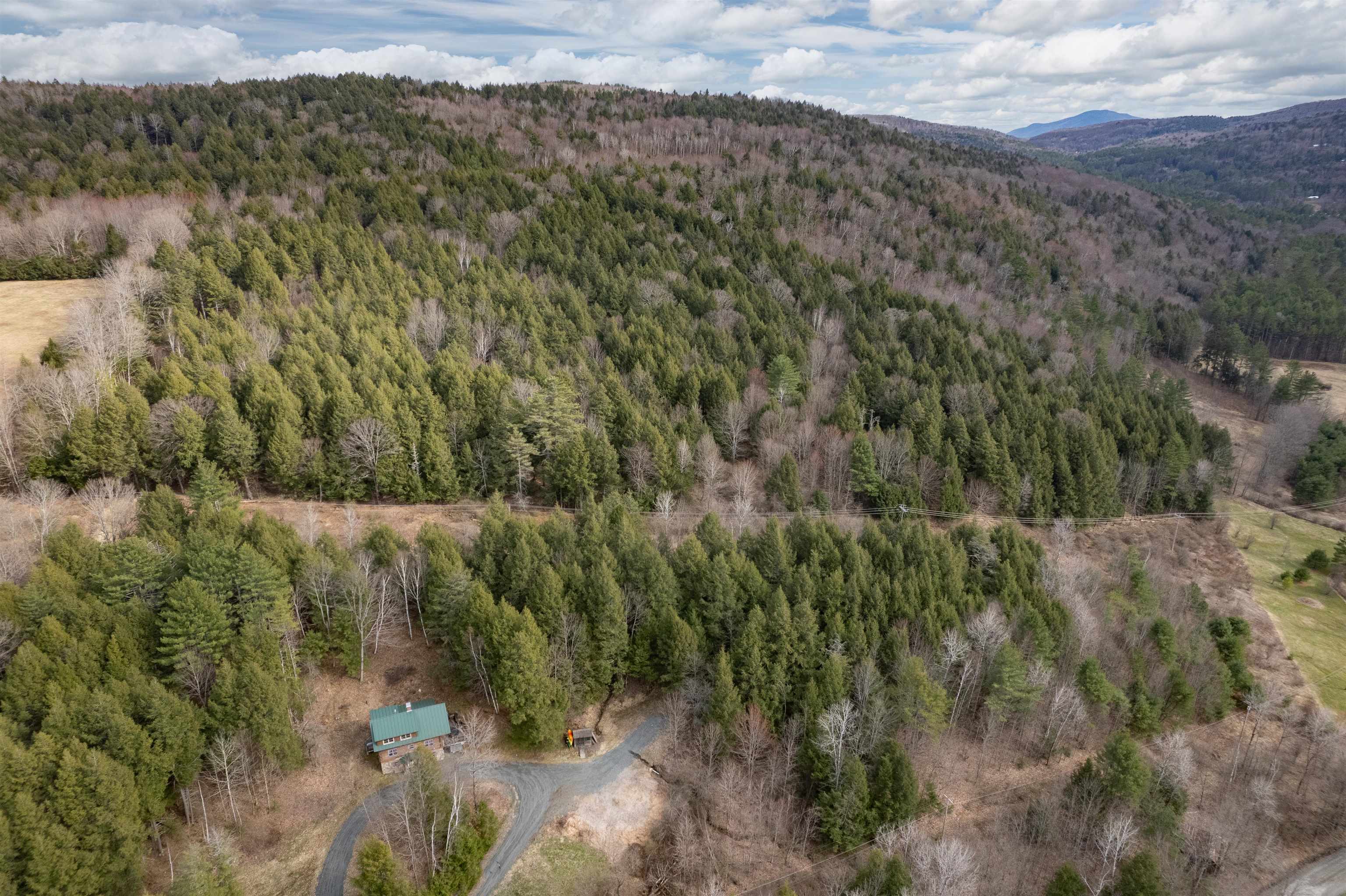 Homes for sale in Hartford, VT | 211 Wood Rd, Hartford, VT 05059 | MLS# 5064134