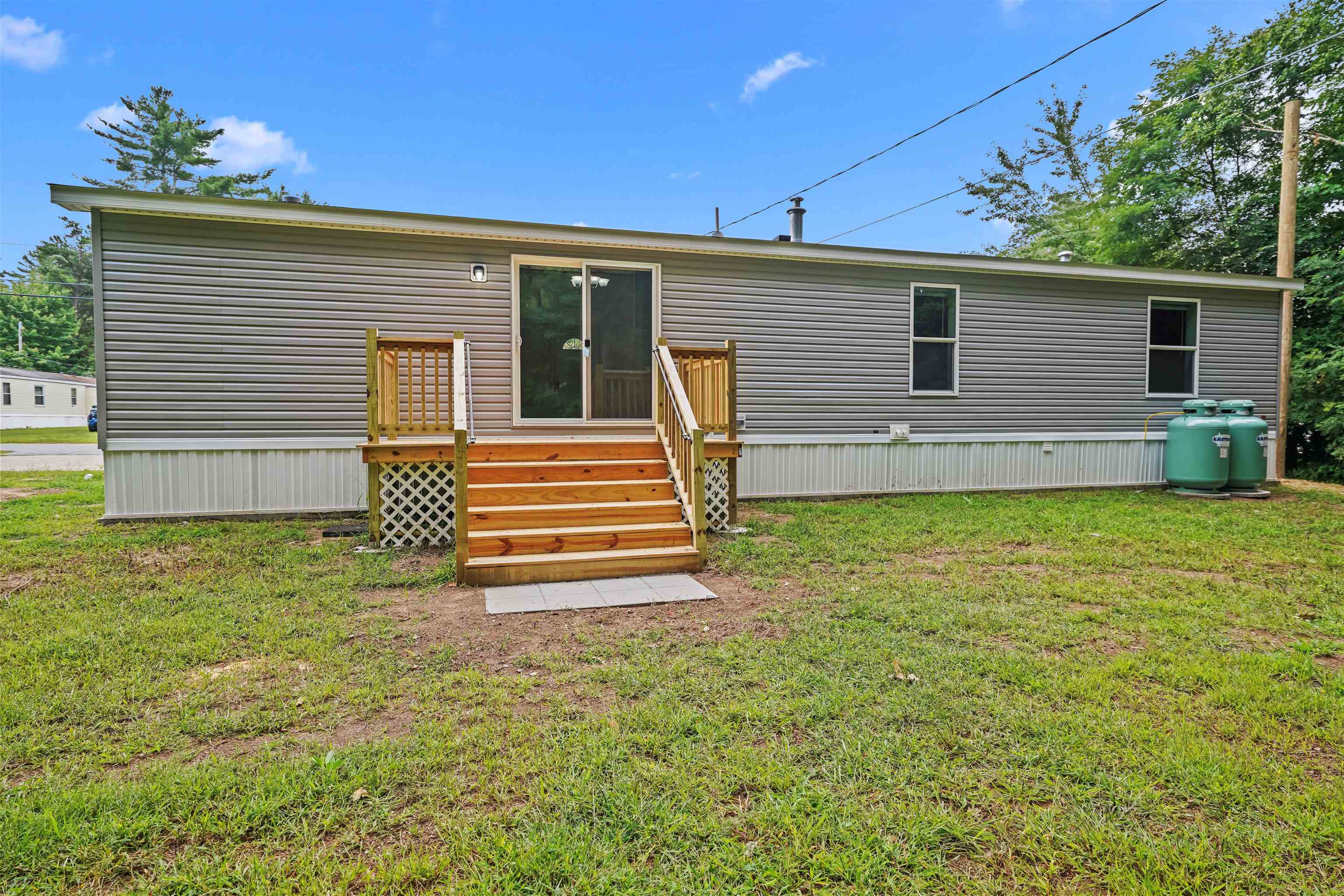 Homes for sale in Weare, NH | 174 South Stark Hwy #23, Weare, NH 03281 | MLS# 5064181